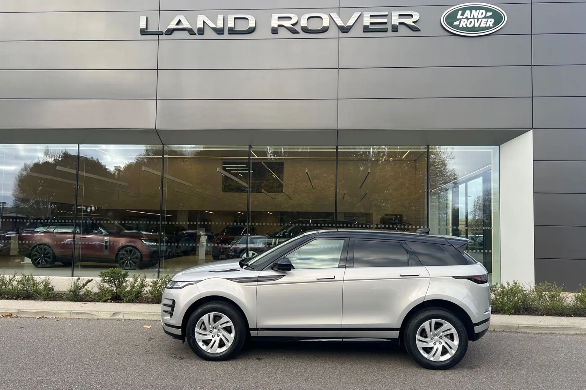 LAND ROVER RANGE ROVER EVOQUE thumbnail image number 5