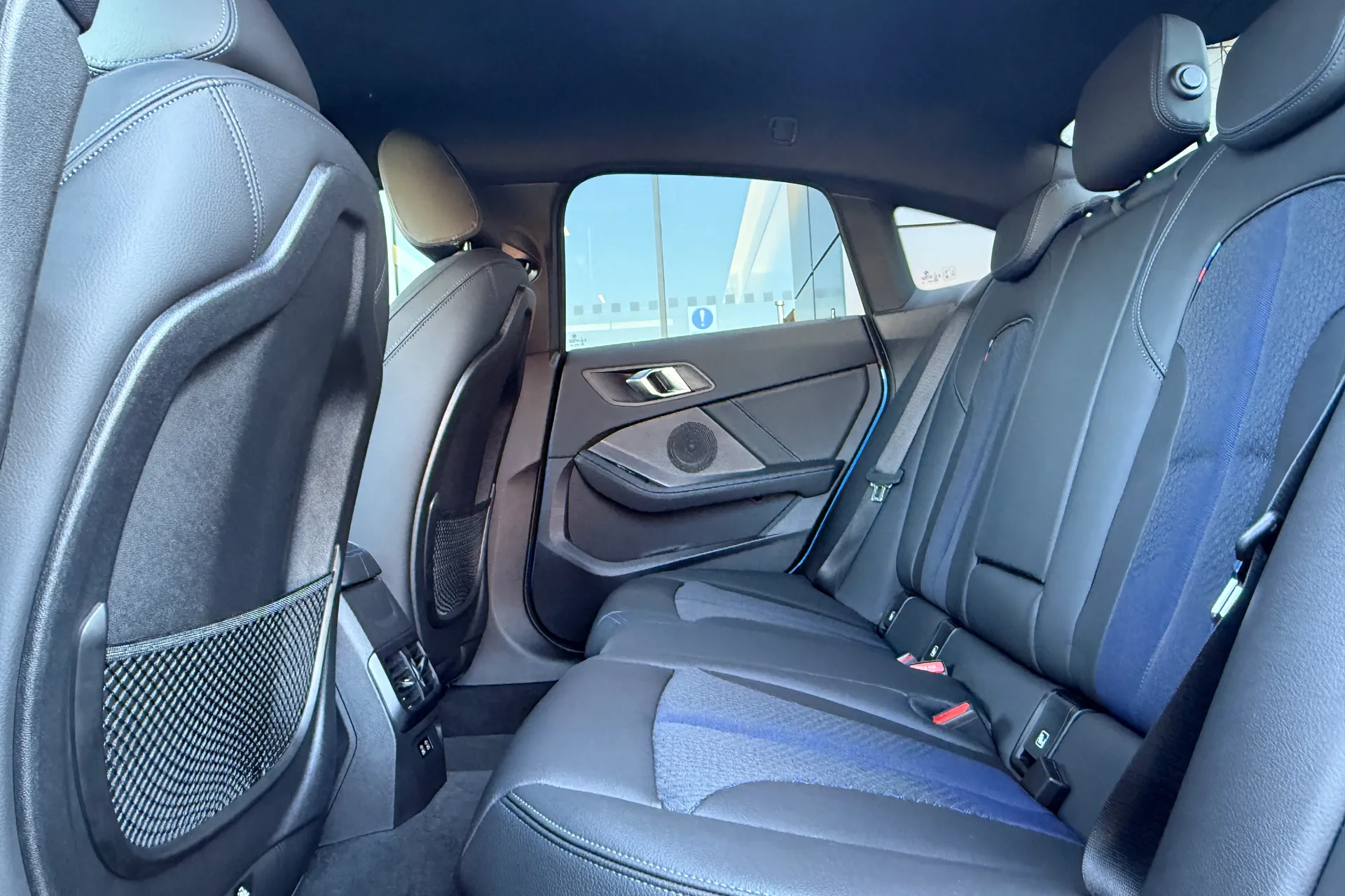 BMW 2 SERIES thumbnail image number 36