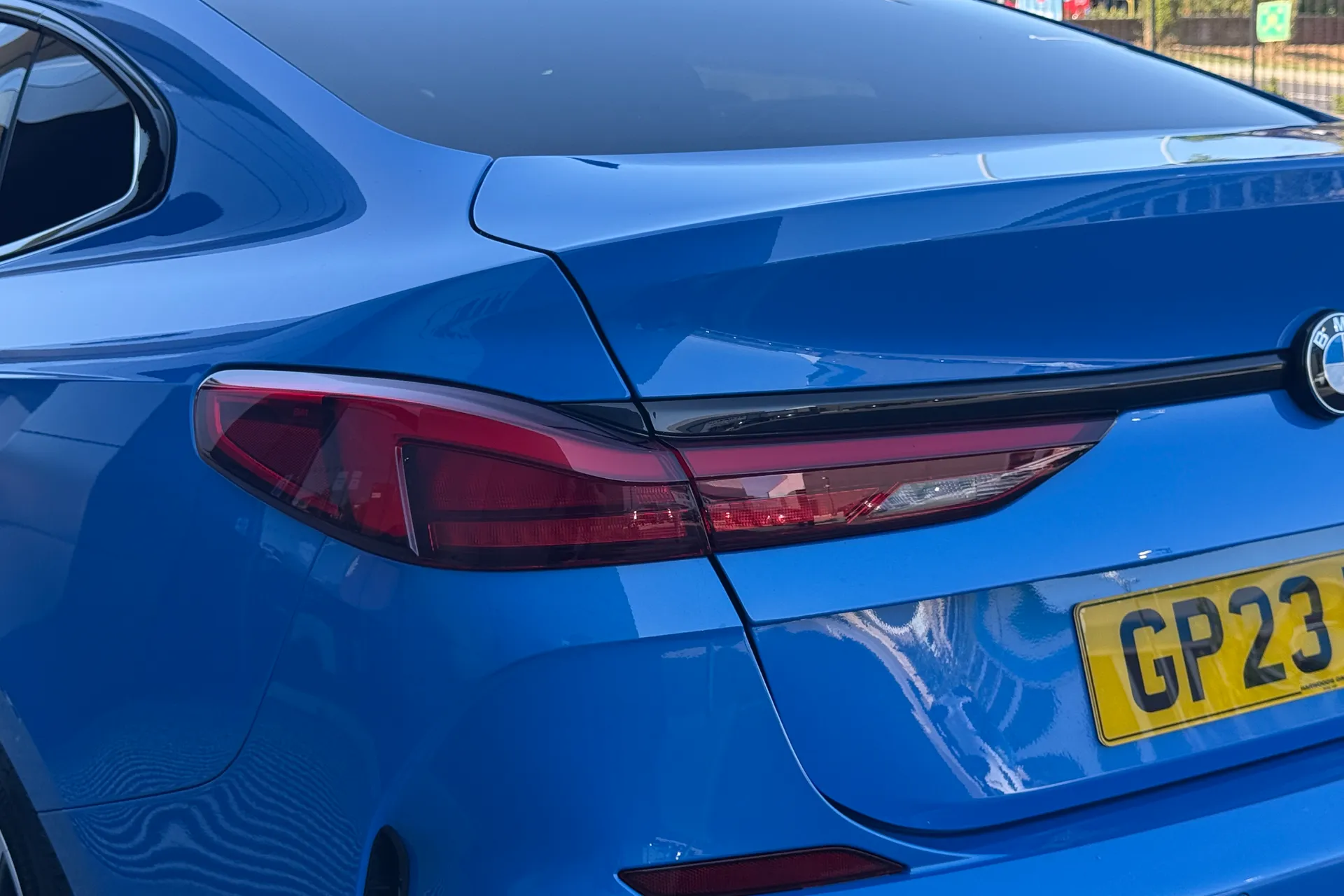 BMW 2 SERIES thumbnail image number 23