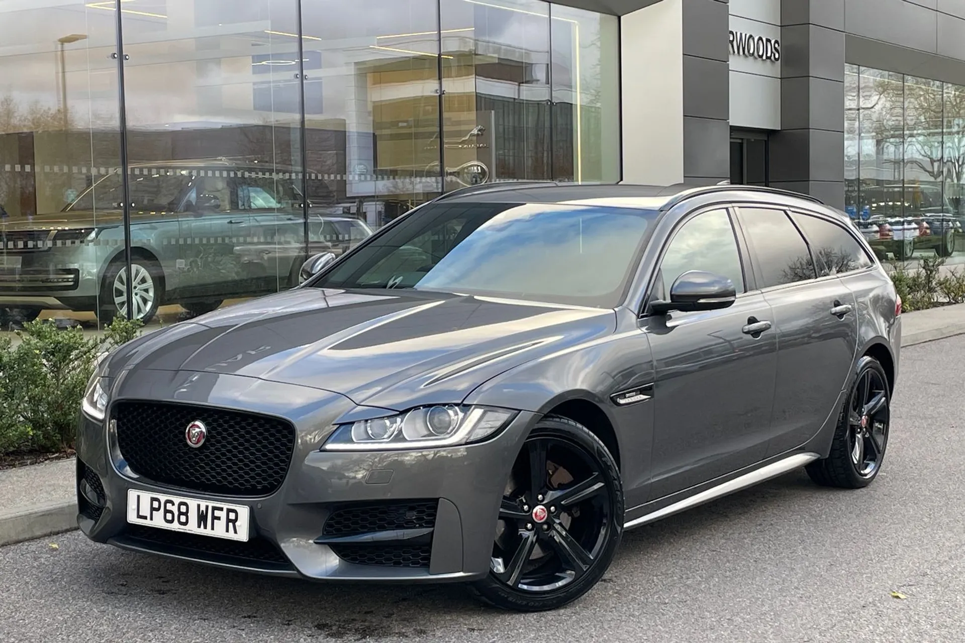 Jaguar XF thumbnail image number 12