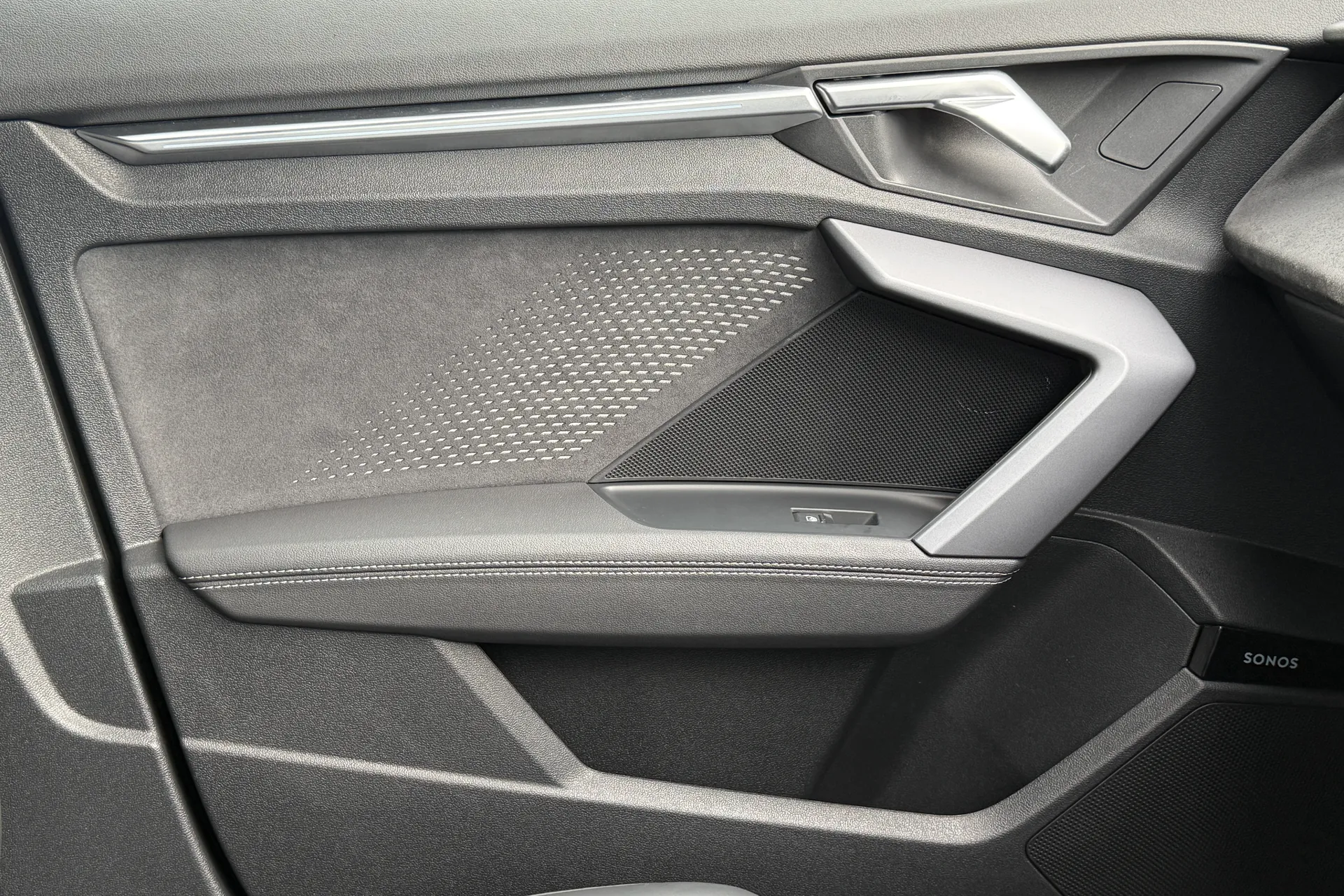 Audi A3 thumbnail image number 19