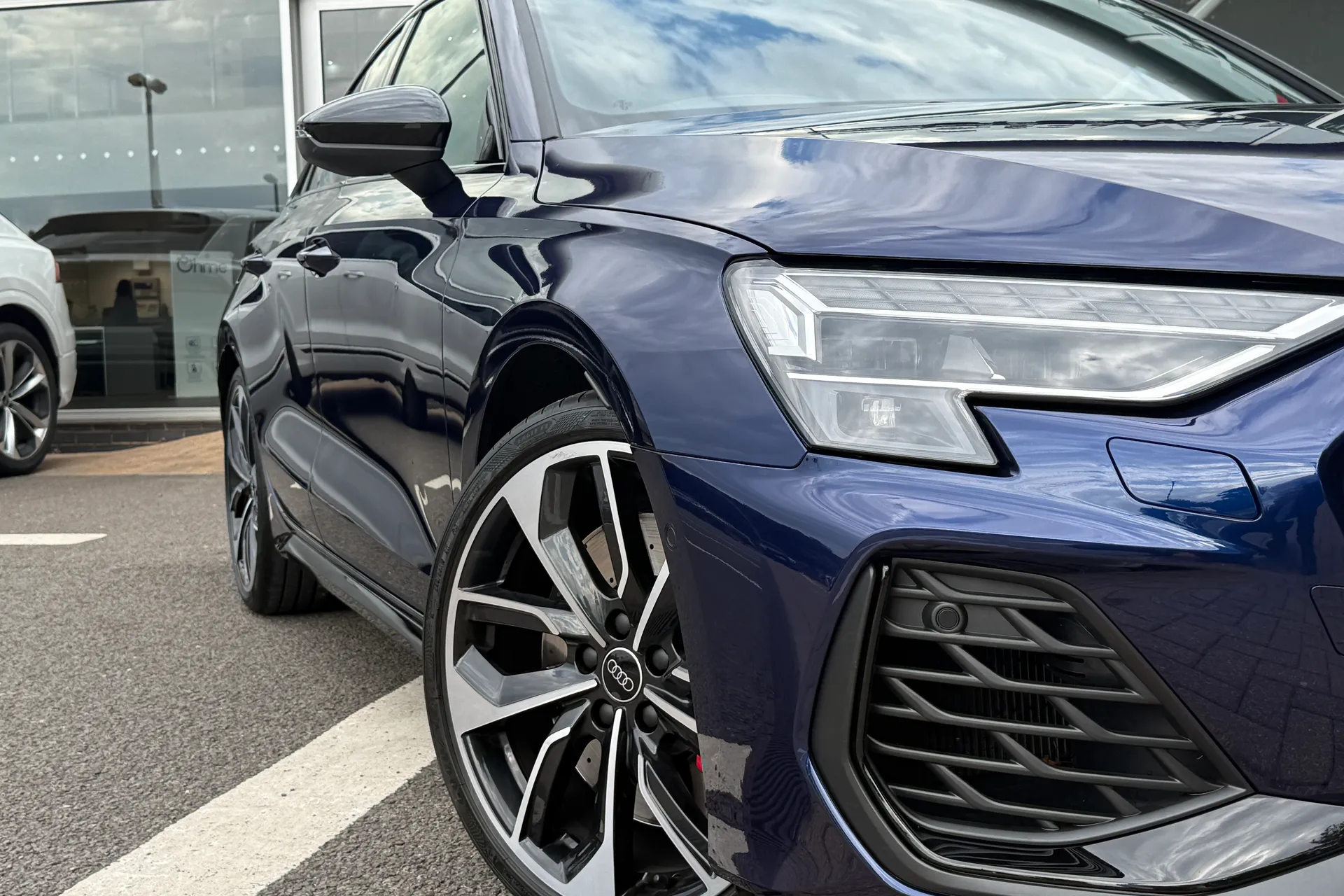 Audi A3 thumbnail image number 6