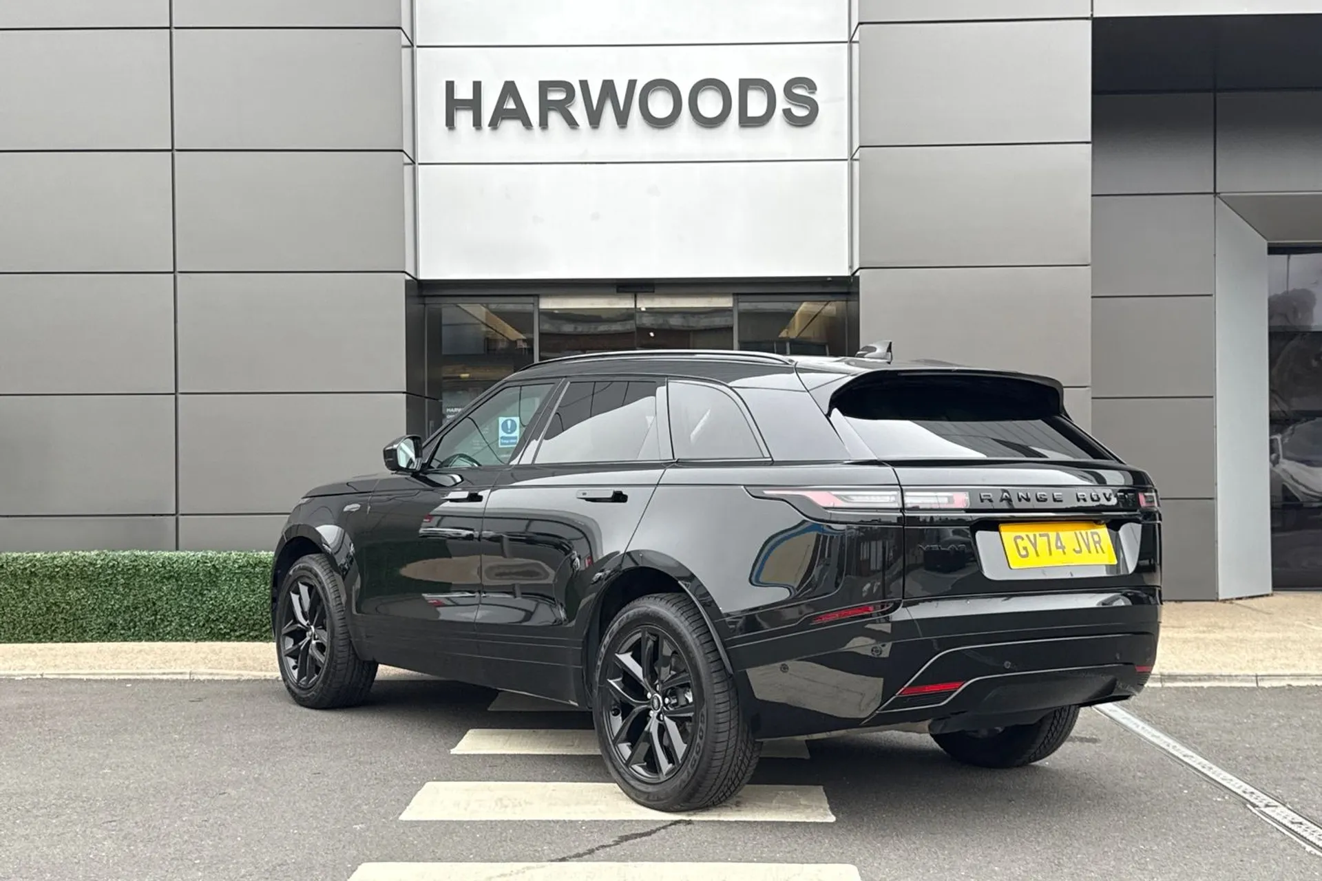 LAND ROVER RANGE ROVER VELAR thumbnail image number 11