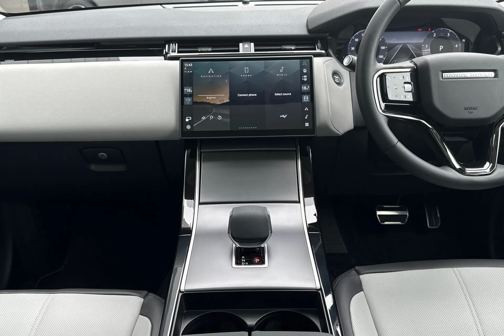 LAND ROVER RANGE ROVER VELAR thumbnail image number 49