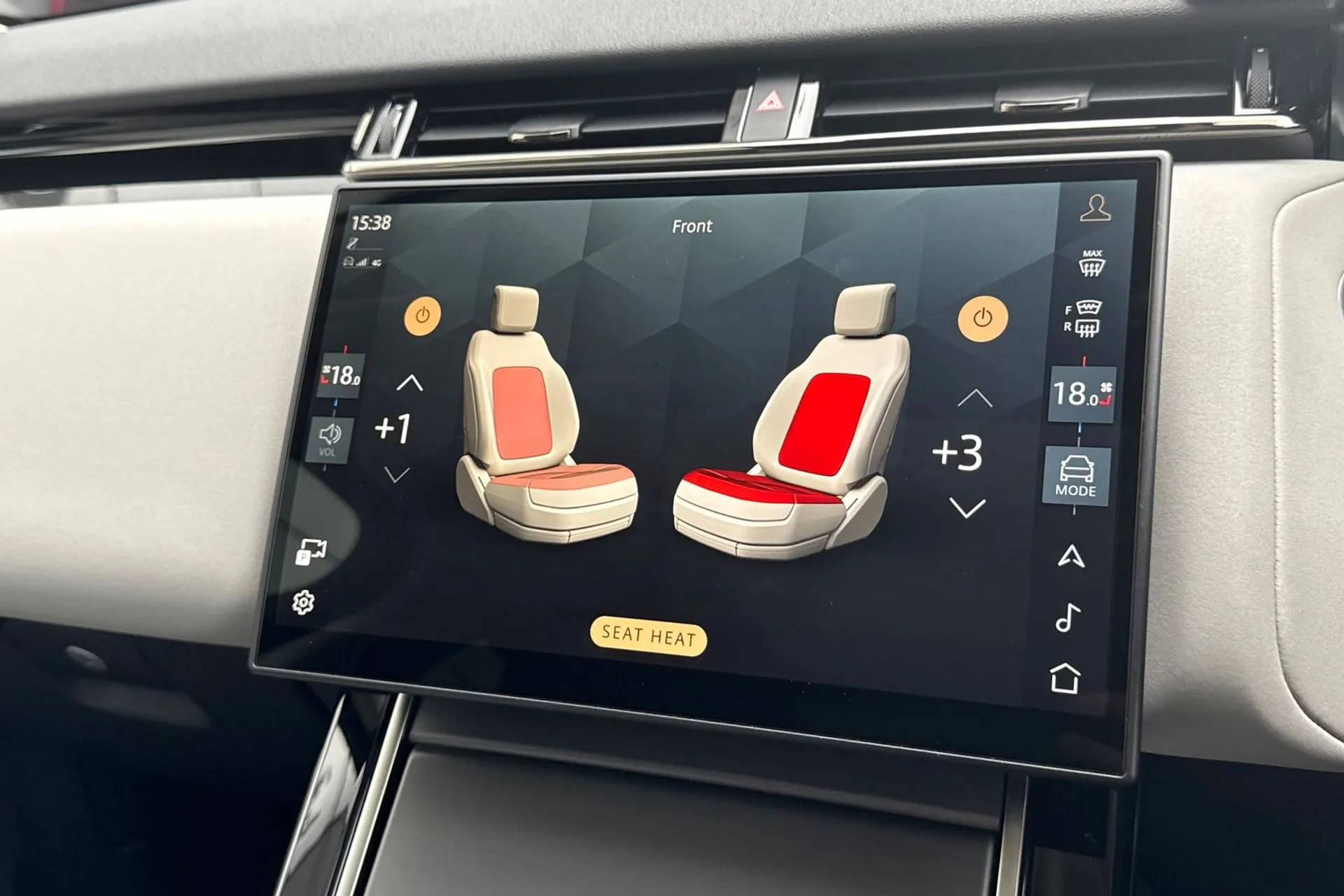 LAND ROVER RANGE ROVER VELAR thumbnail image number 19