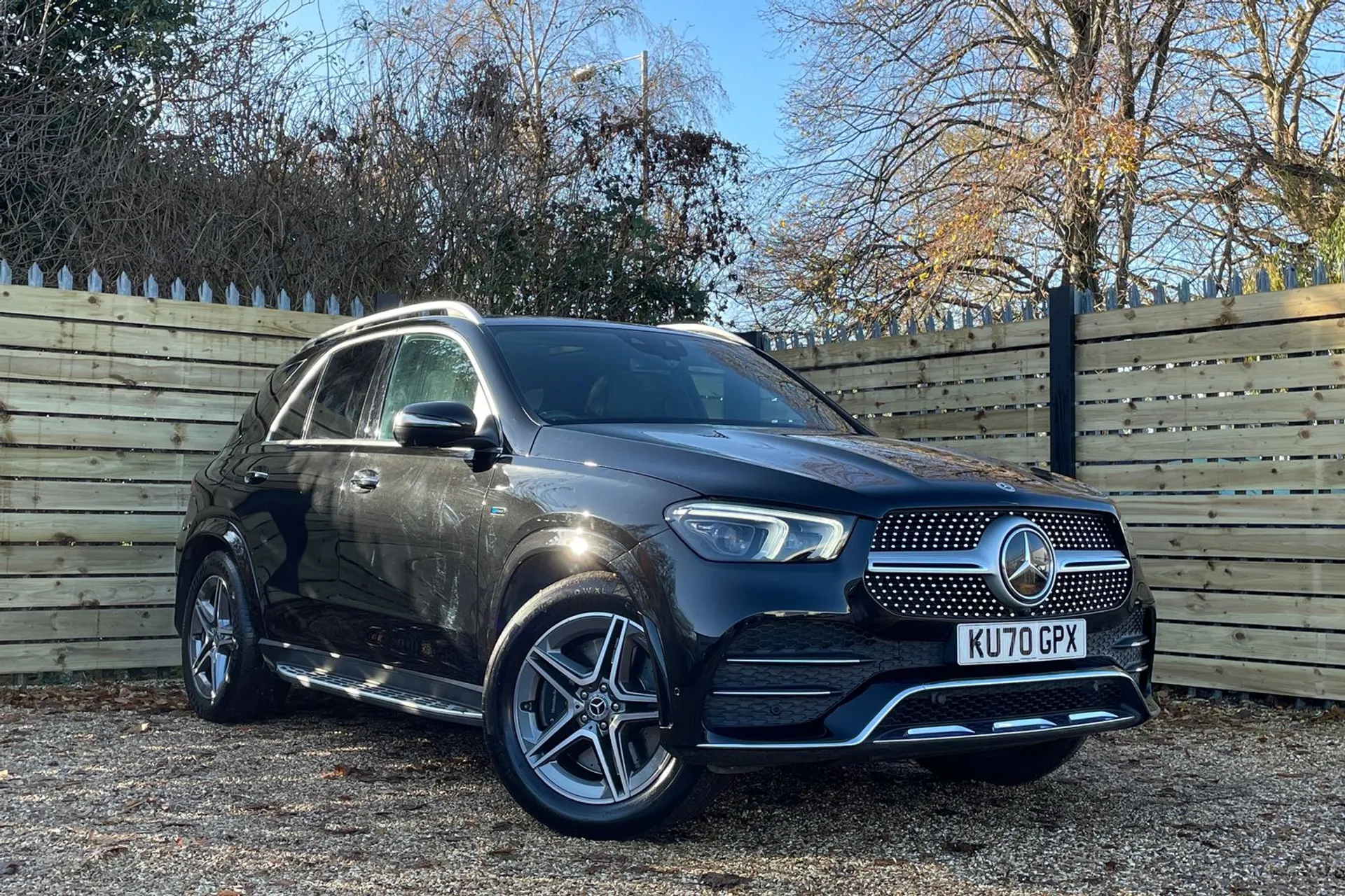 MERCEDES-BENZ GLE focused image