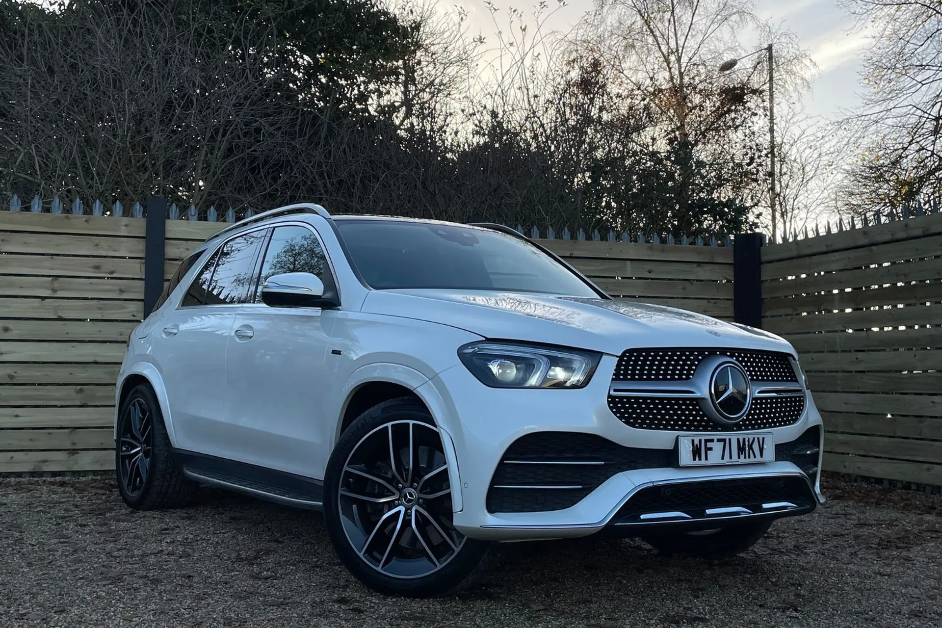 MERCEDES-BENZ GLE focused image