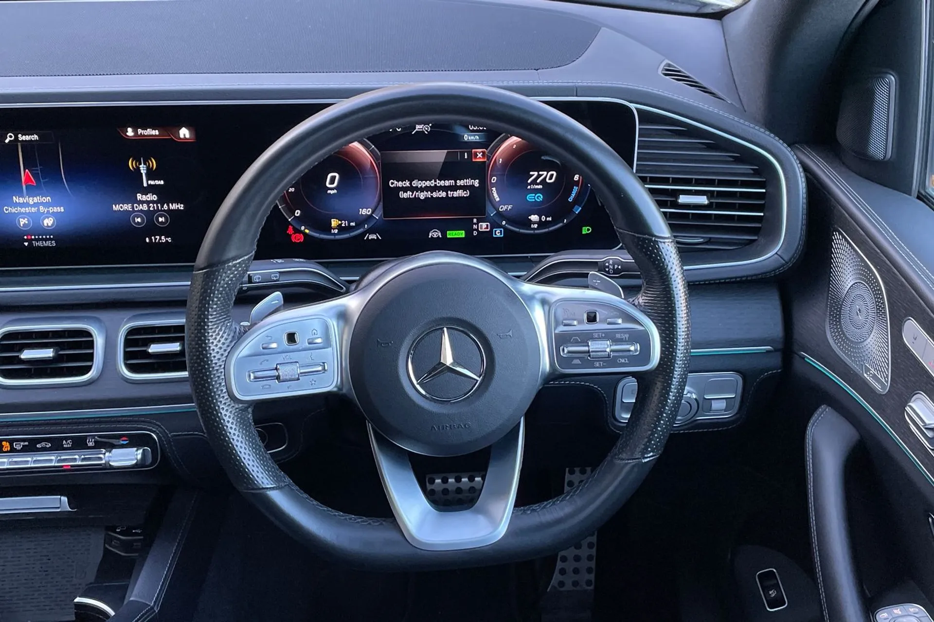 MERCEDES-BENZ GLE thumbnail image number 36