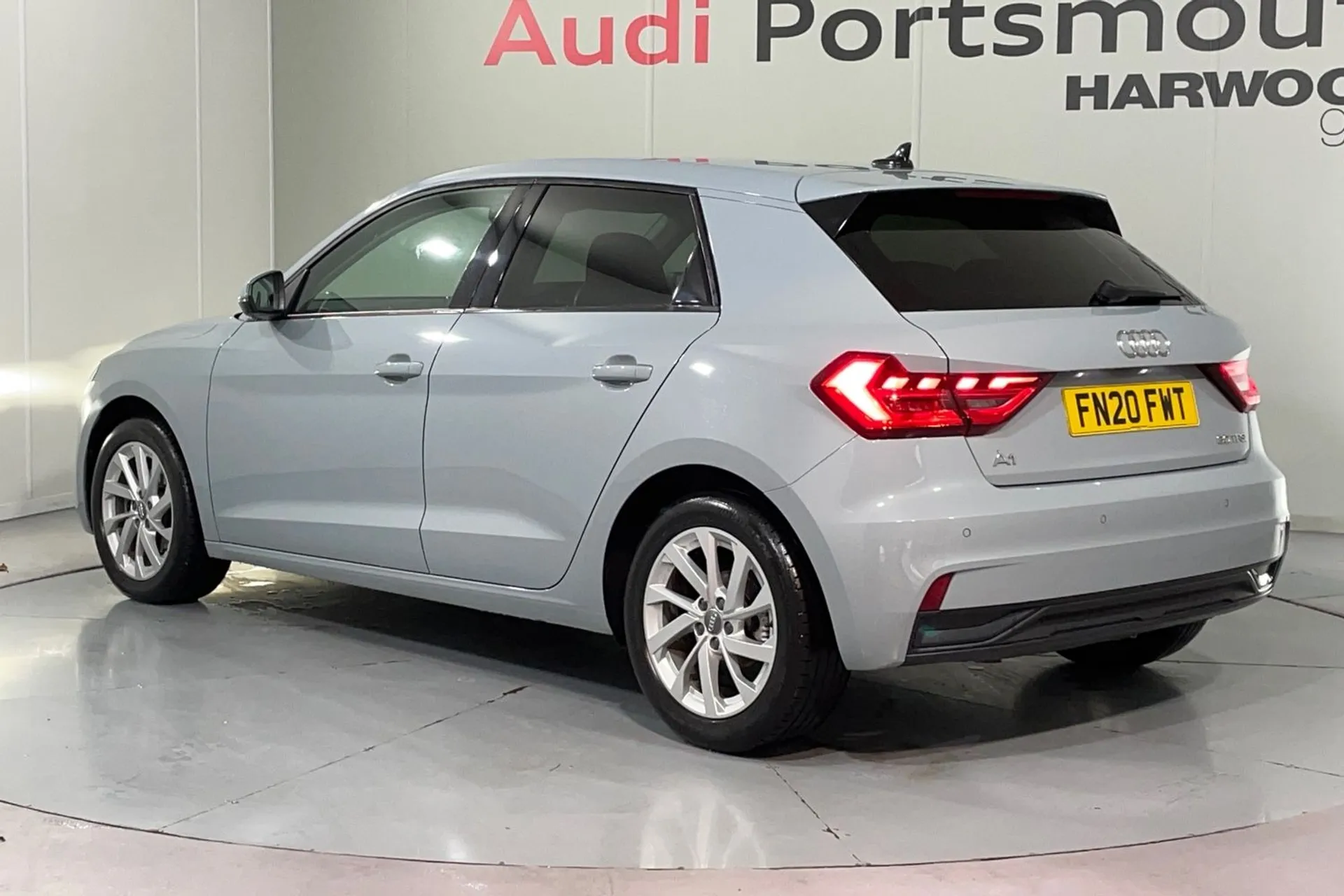 Audi A1 thumbnail image number 10