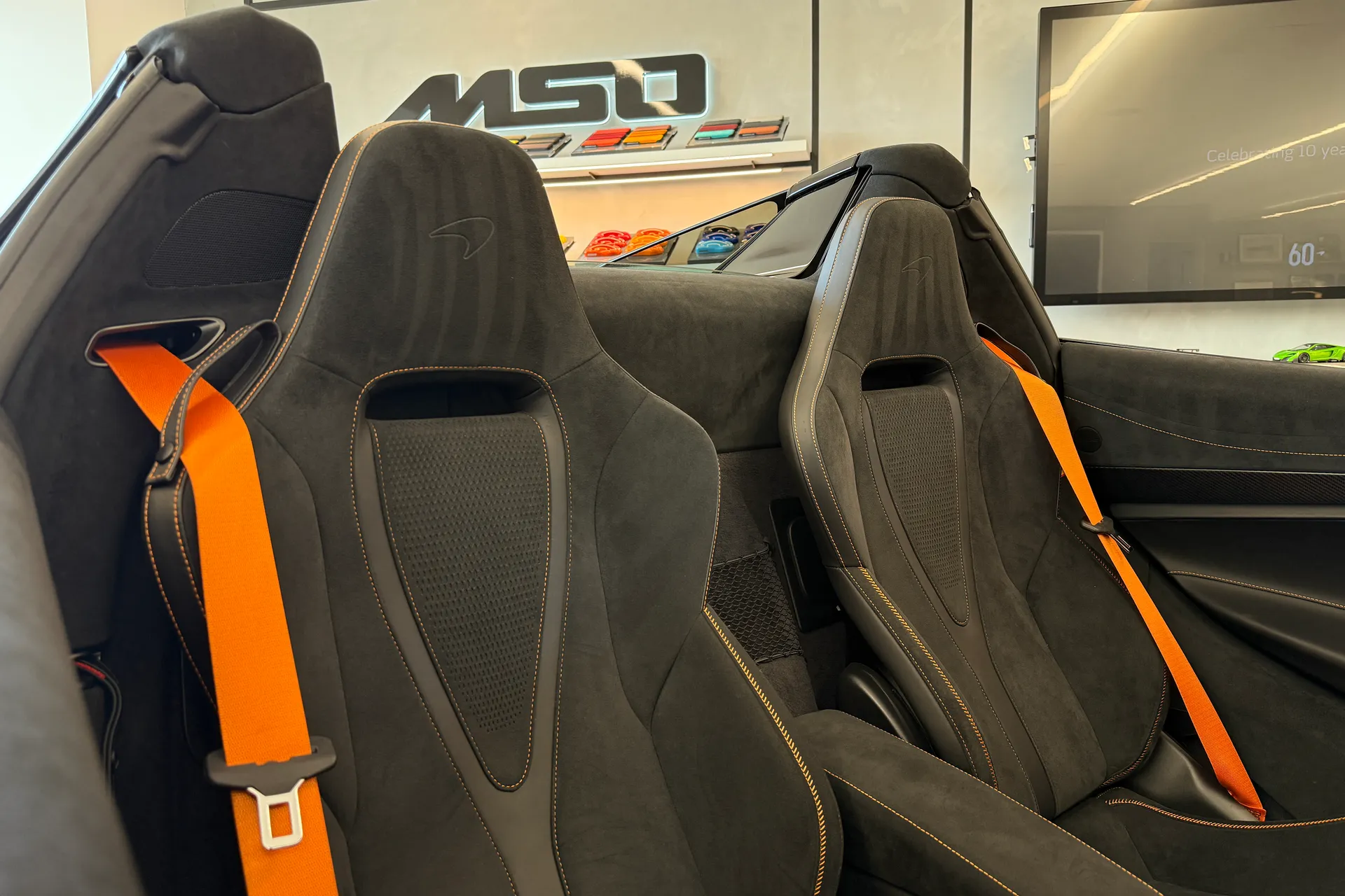McLaren 750S thumbnail image number 4