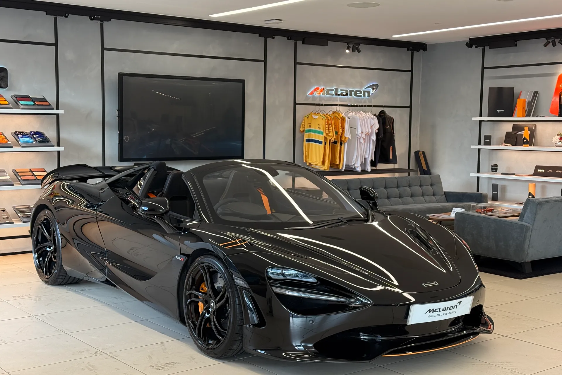 McLaren 750S thumbnail image number 33