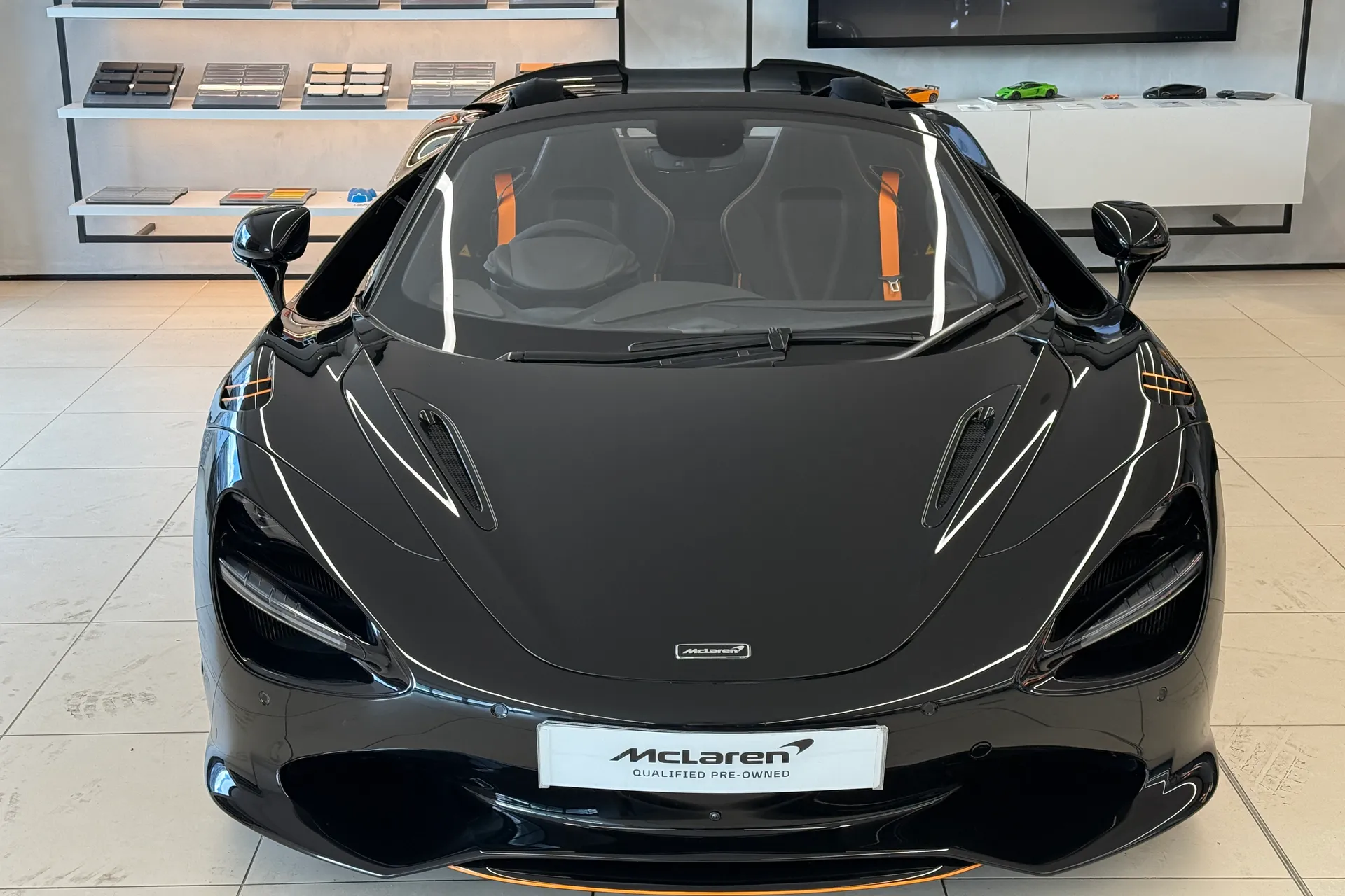 McLaren 750S thumbnail image number 37