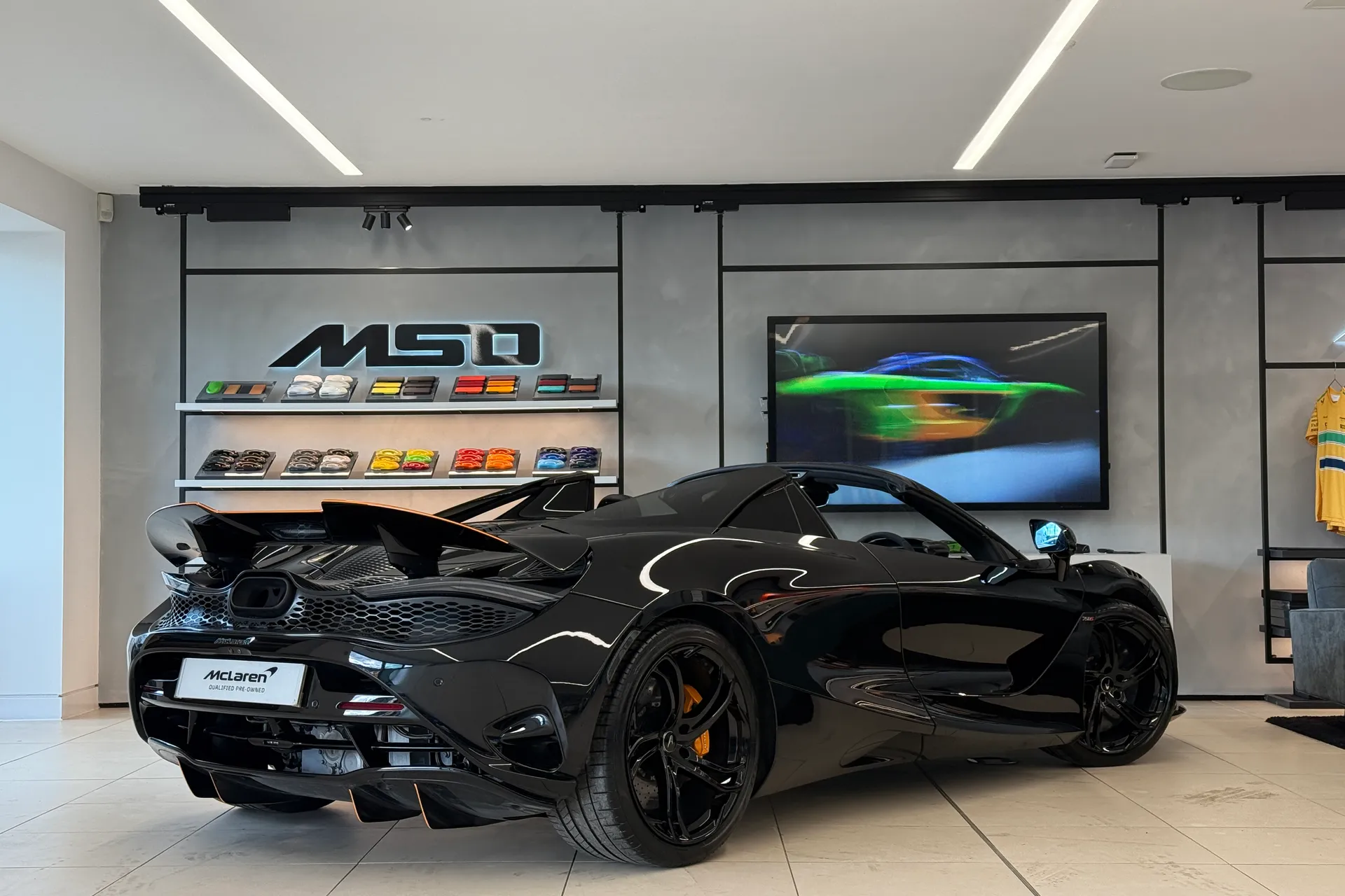 McLaren 750S thumbnail image number 38