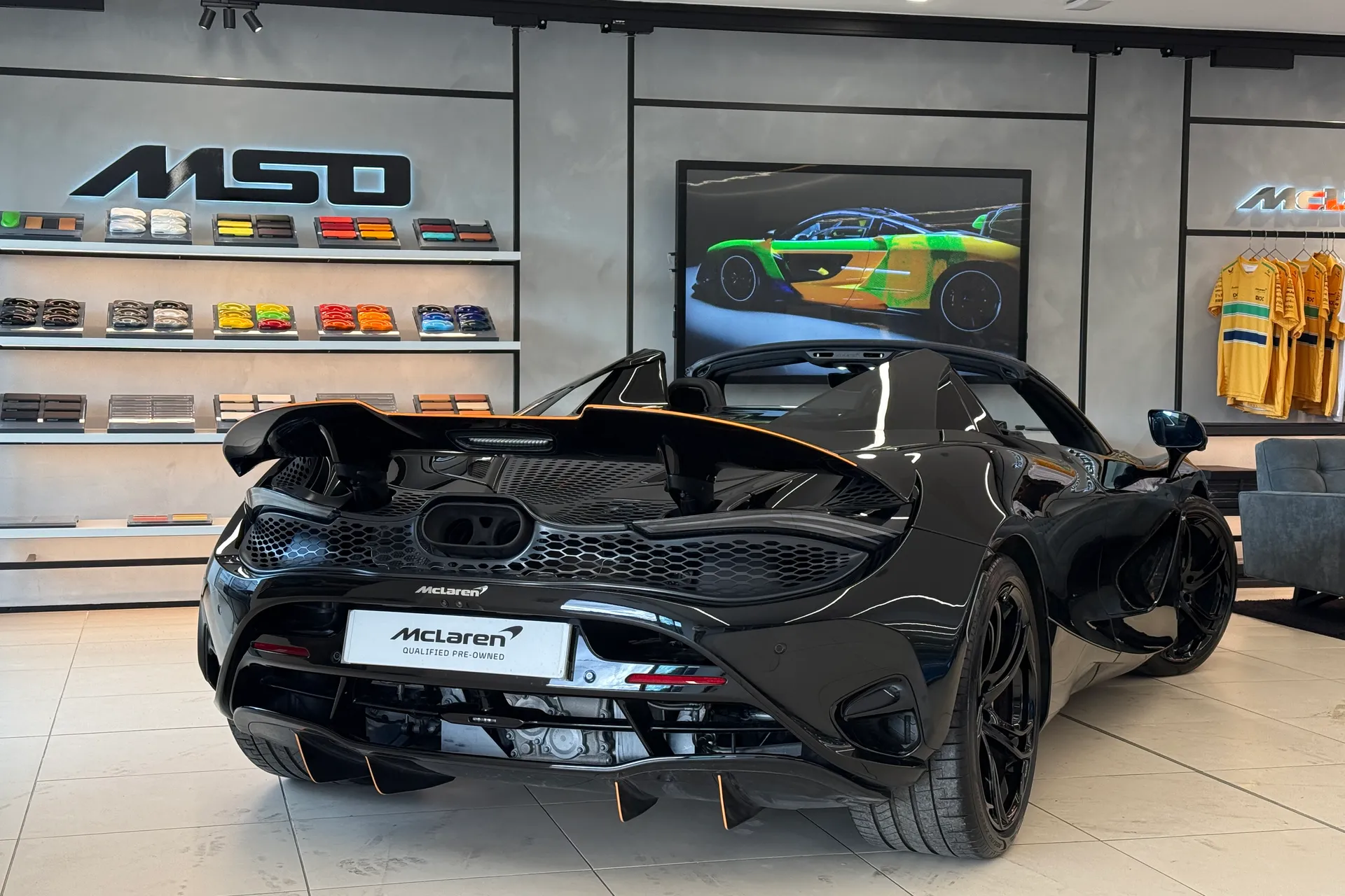 McLaren 750S thumbnail image number 39