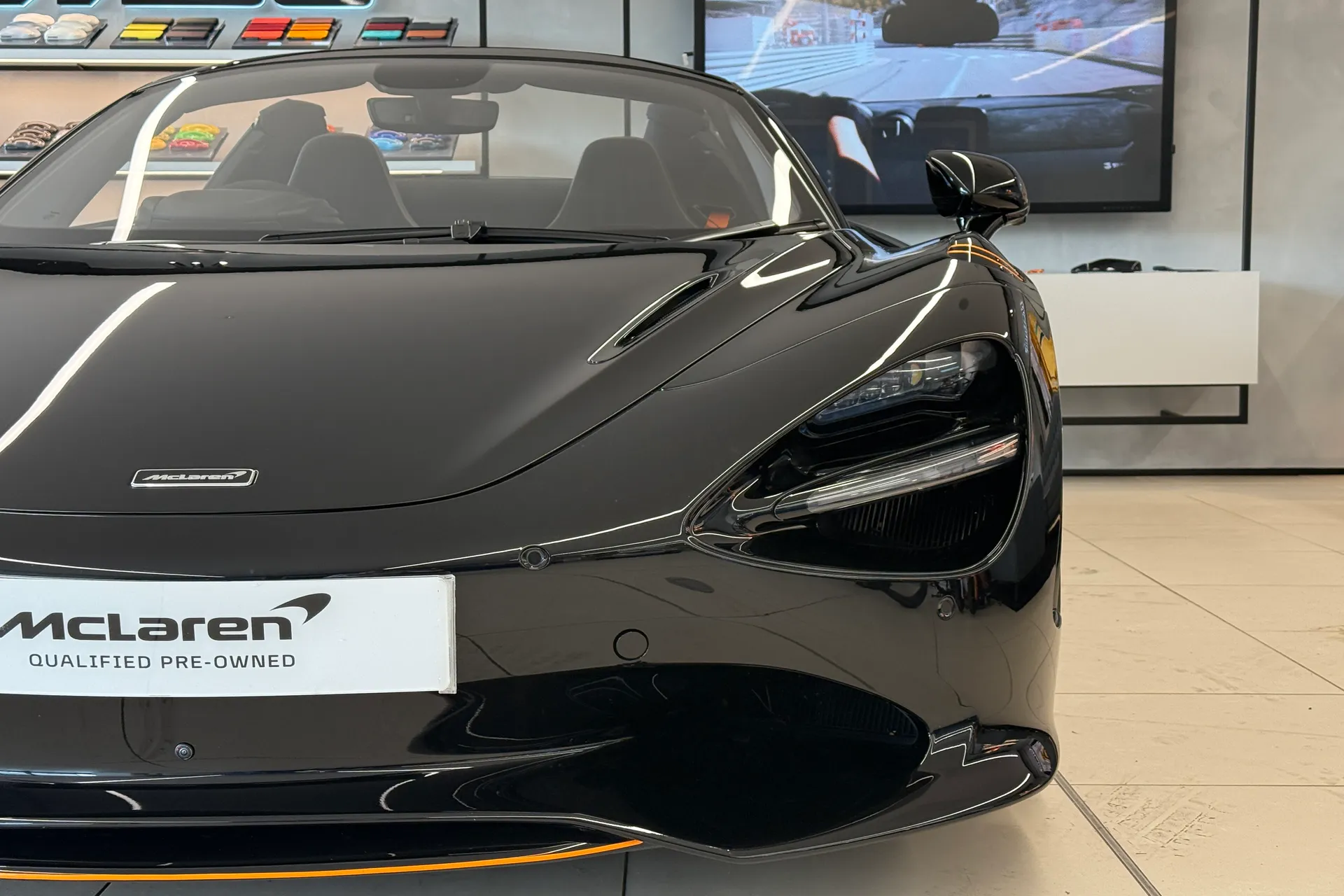 McLaren 750S thumbnail image number 36
