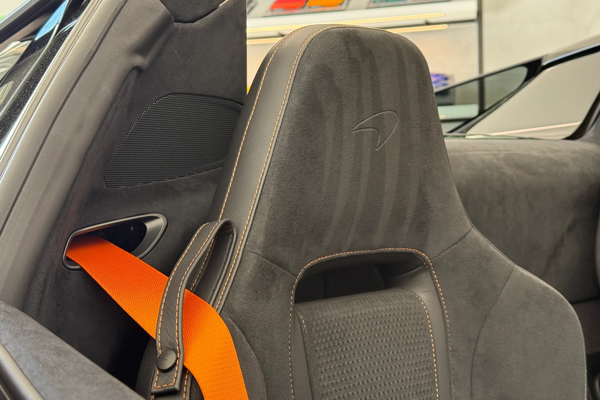 McLaren 750S thumbnail image number 20