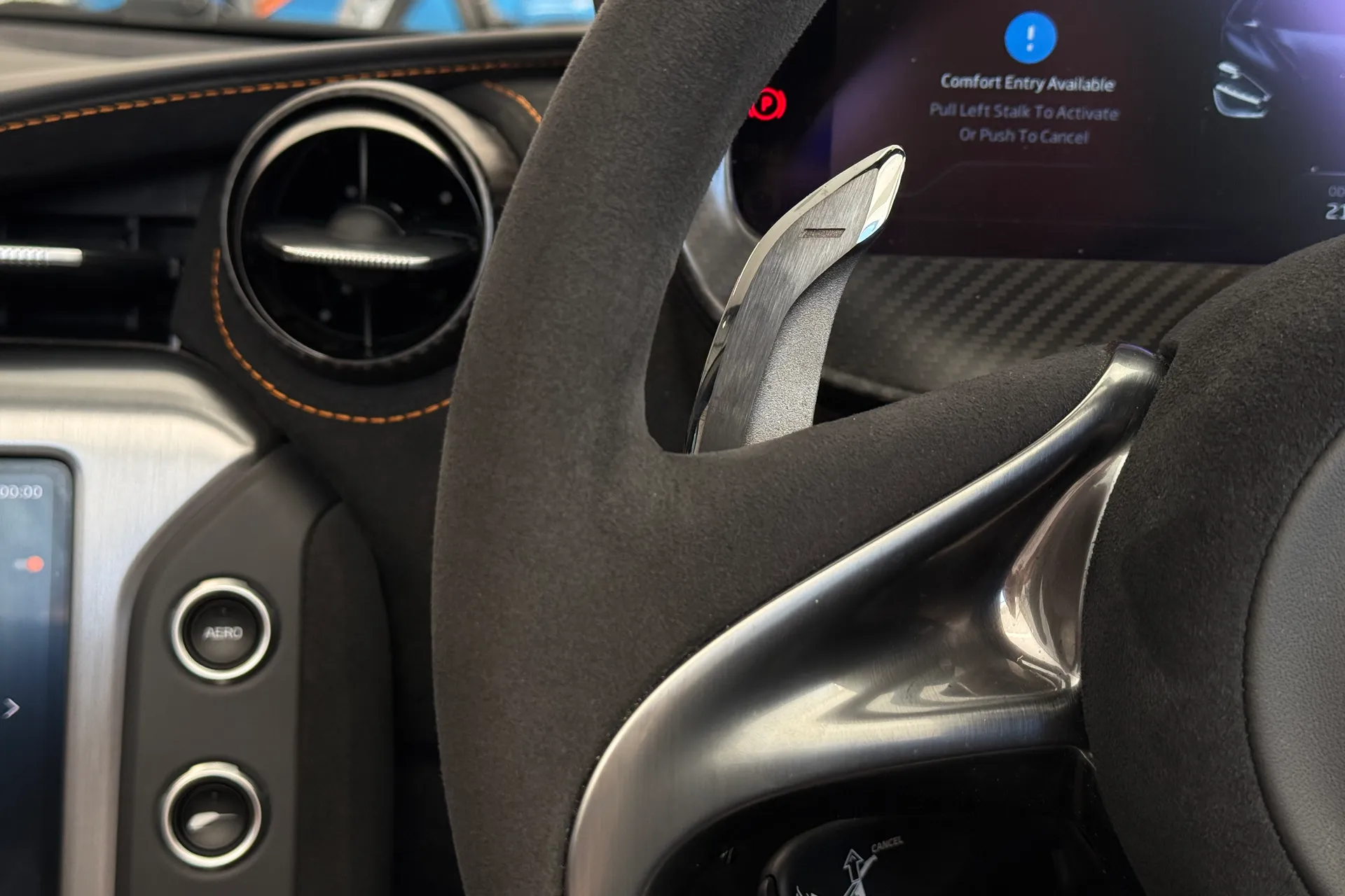 McLaren 750S thumbnail image number 26