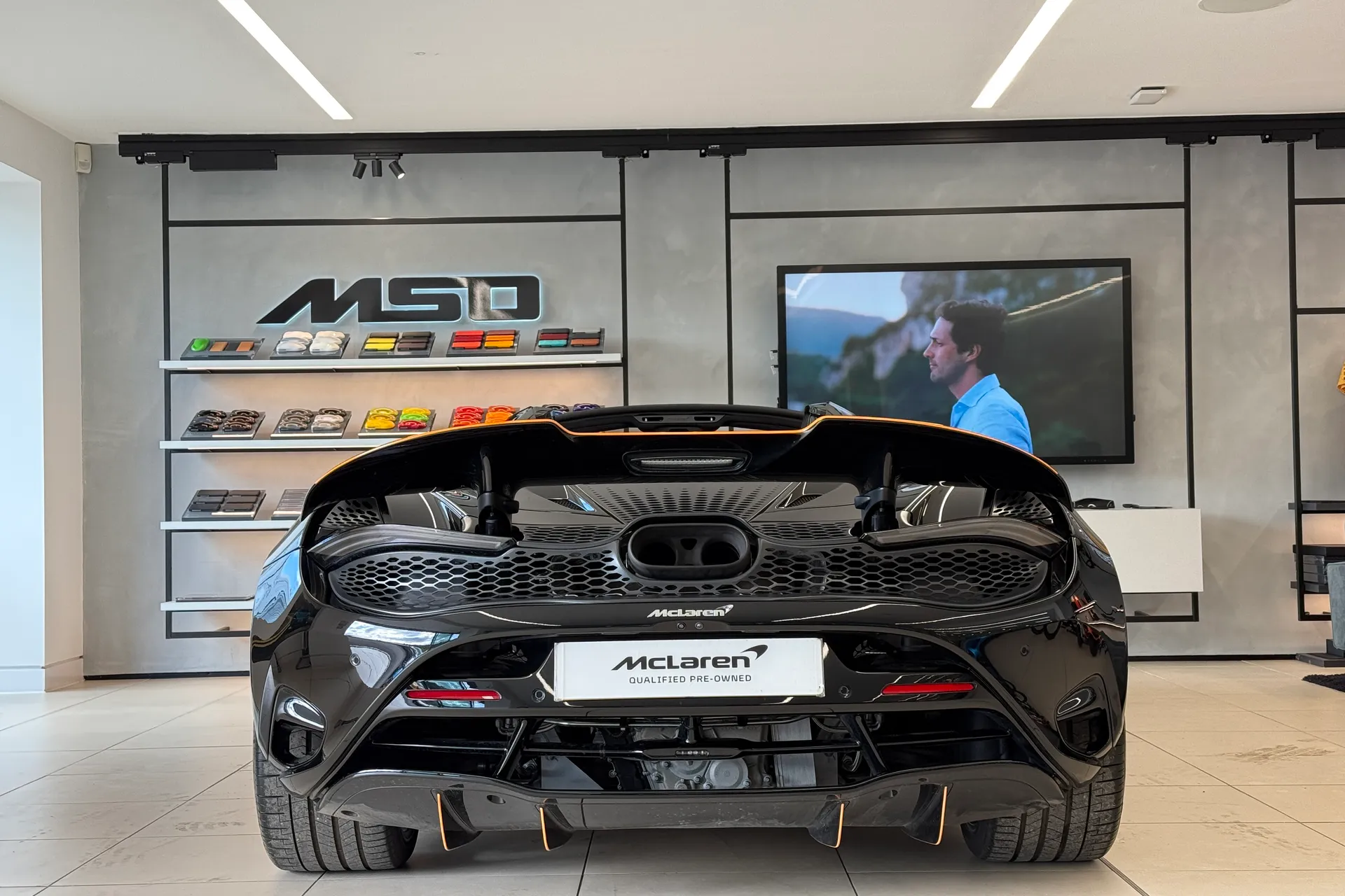 McLaren 750S thumbnail image number 41