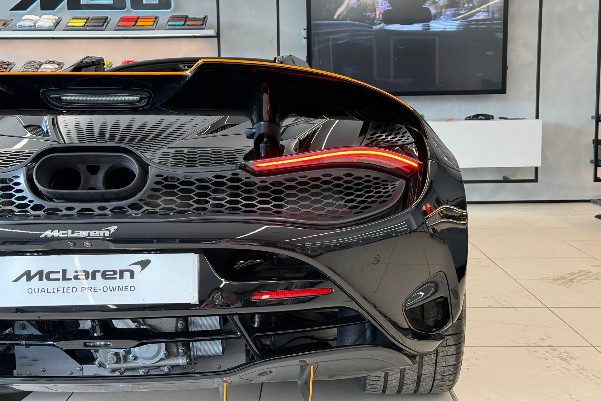 McLaren 750S thumbnail image number 44