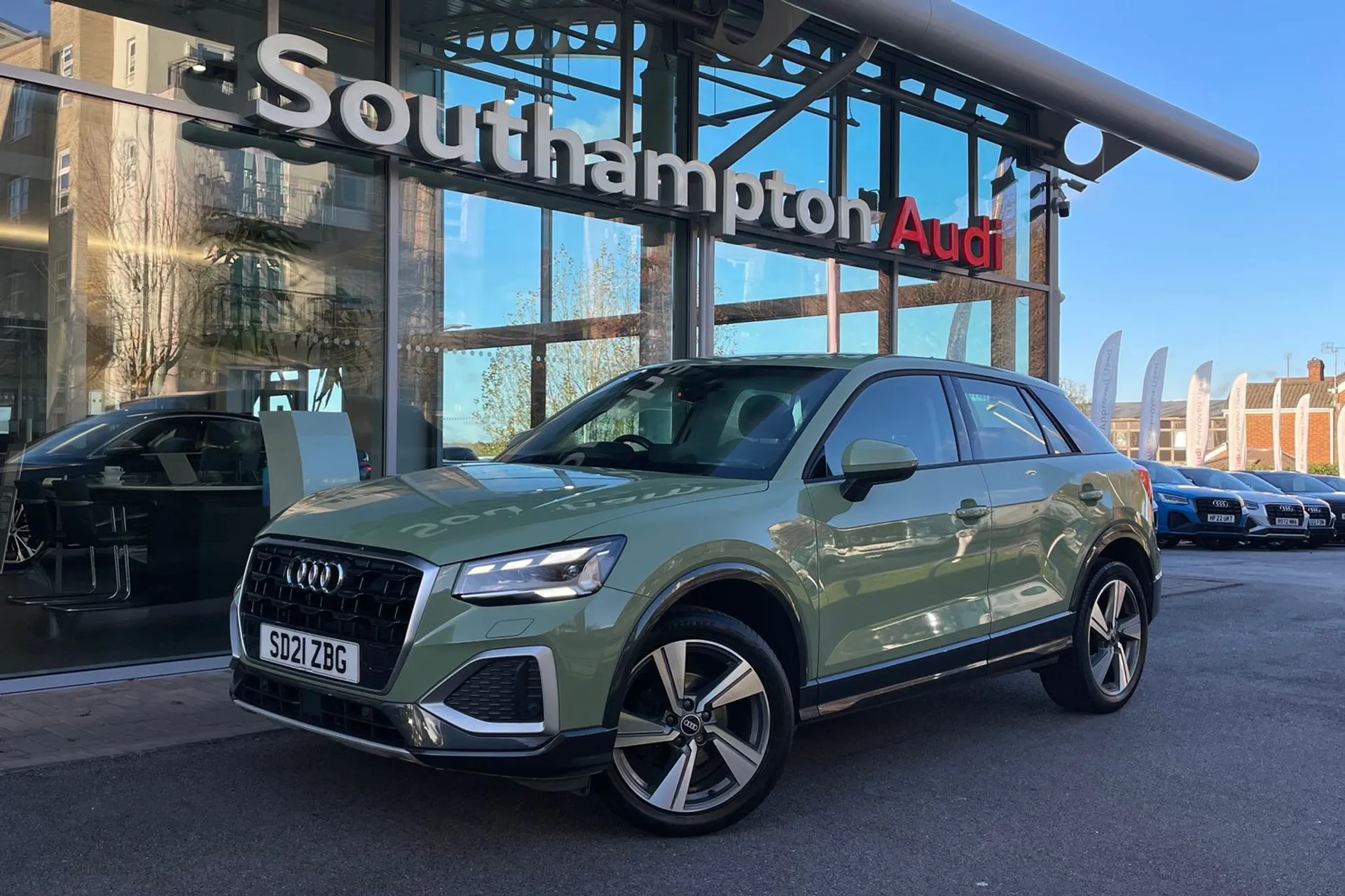 Audi Q2 thumbnail image number 9