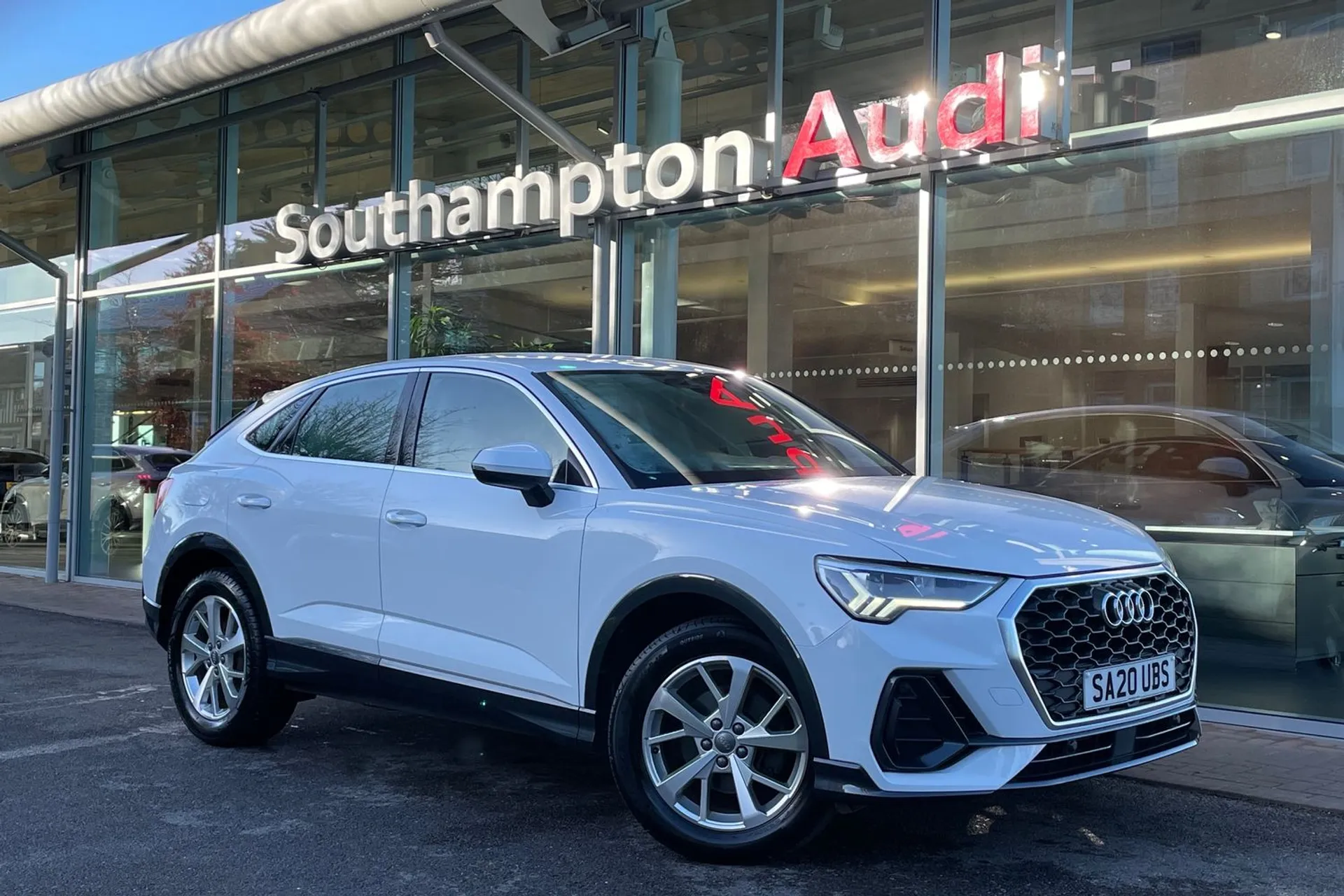 Audi Q3 focused image