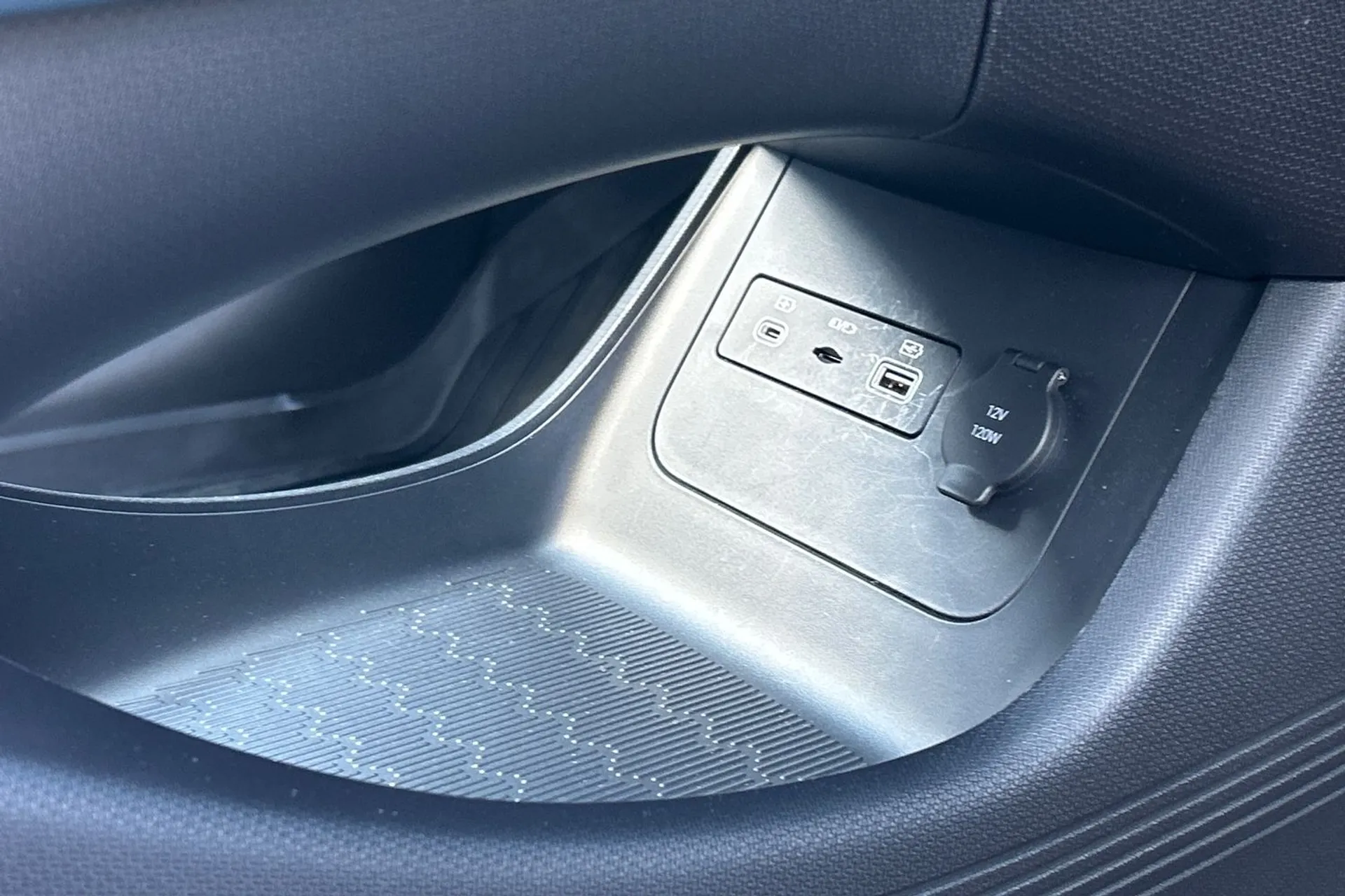 BYD ATTO 3 thumbnail image number 46