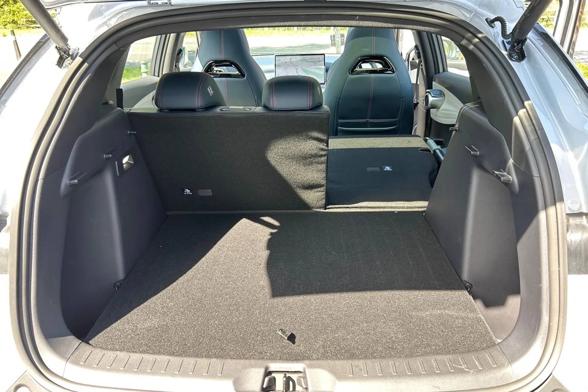BYD ATTO 3 thumbnail image number 34