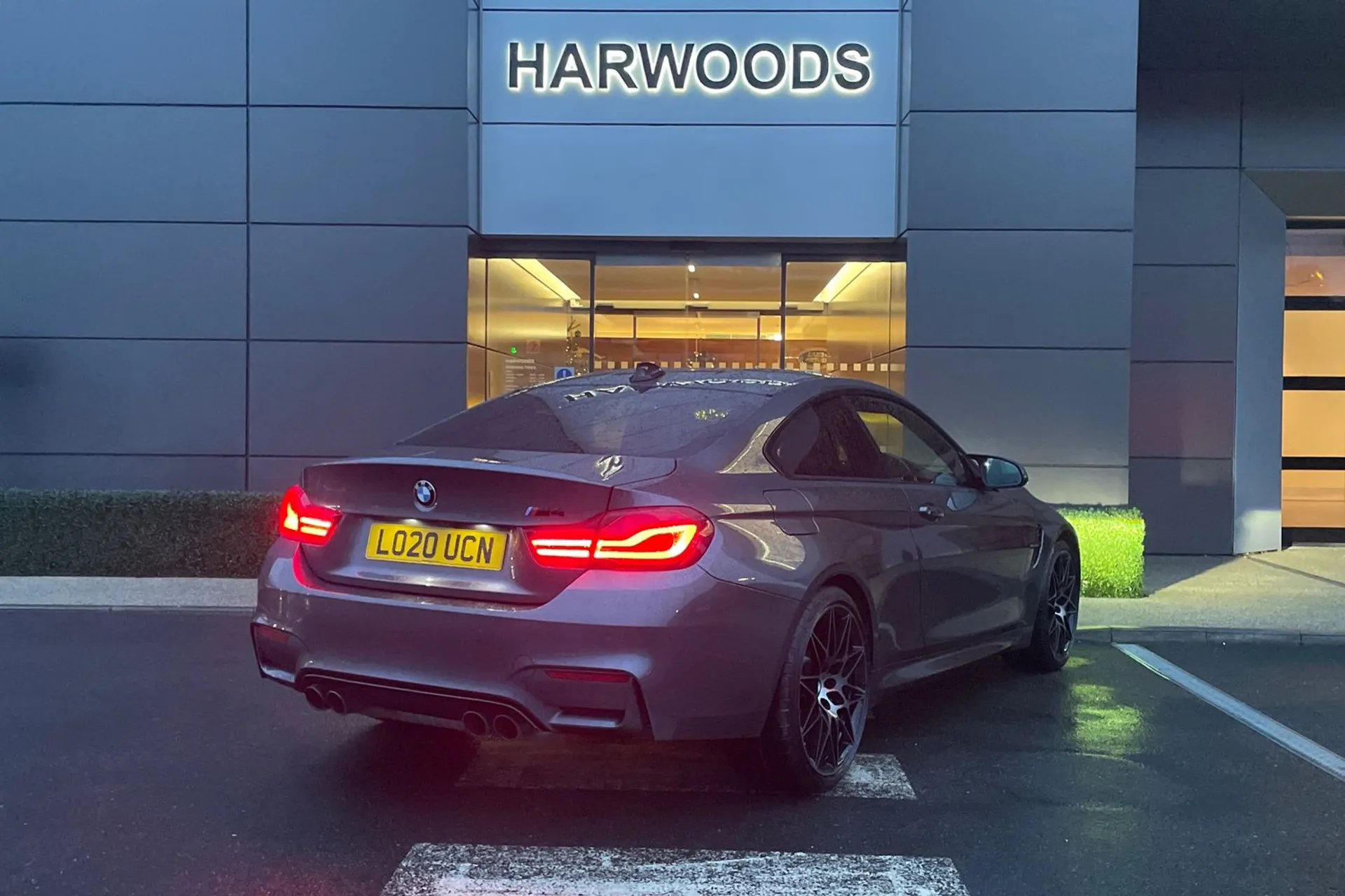 BMW M4 thumbnail image number 7