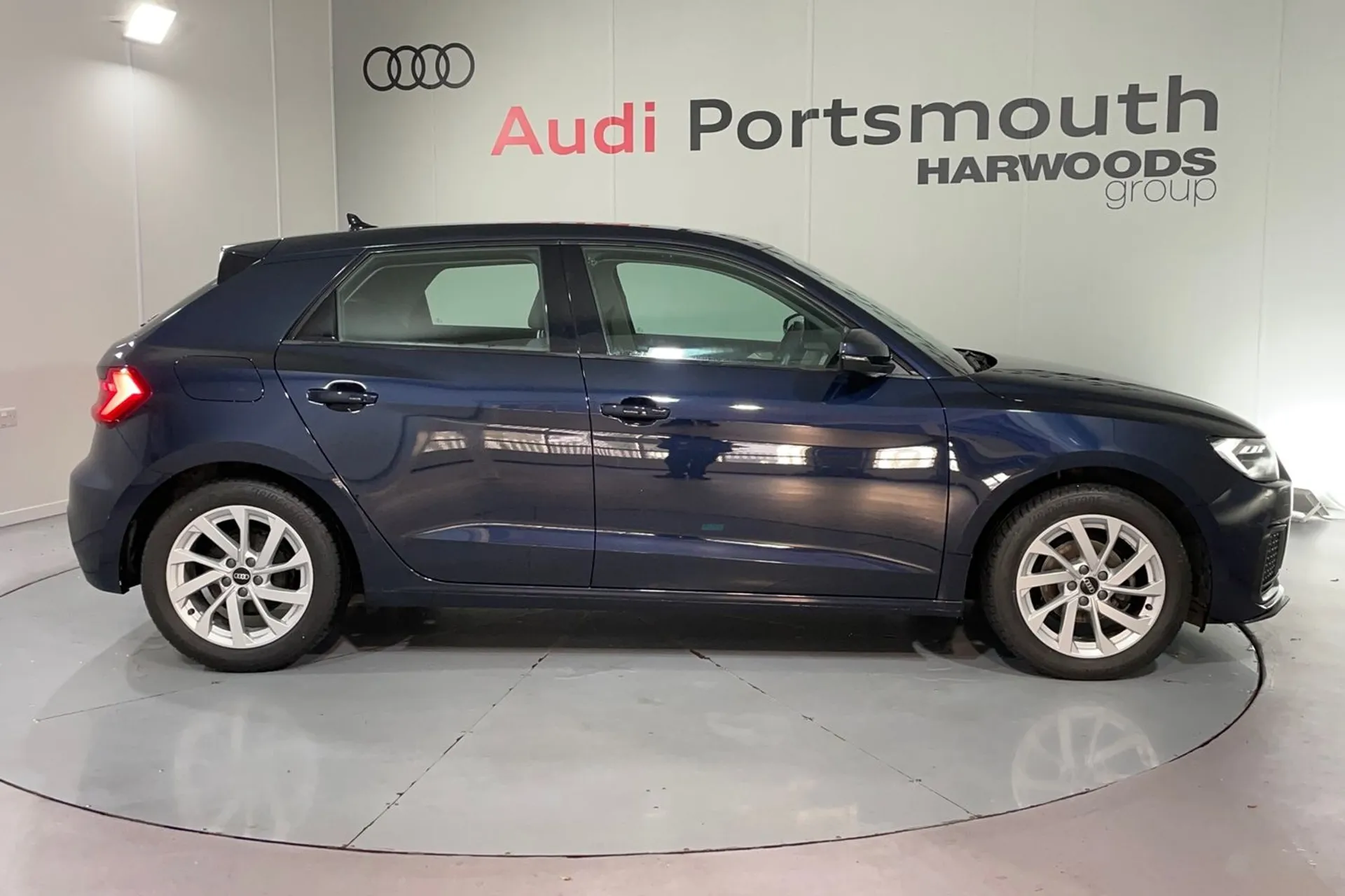 Audi A1 thumbnail image number 2