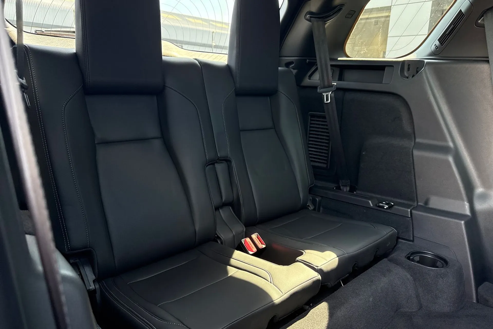 LAND ROVER DISCOVERY SPORT thumbnail image number 37