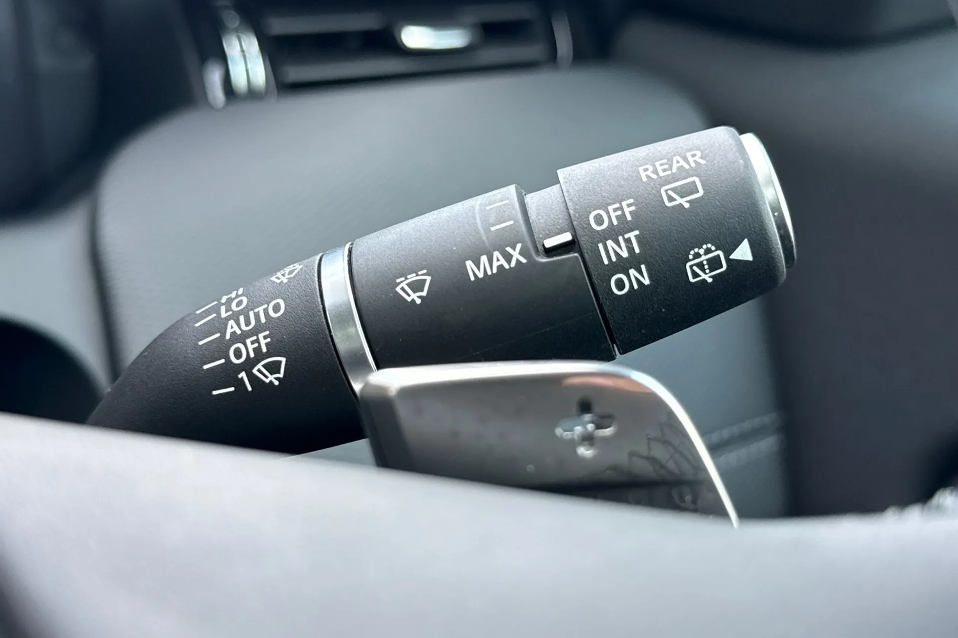 LAND ROVER DISCOVERY SPORT thumbnail image number 57