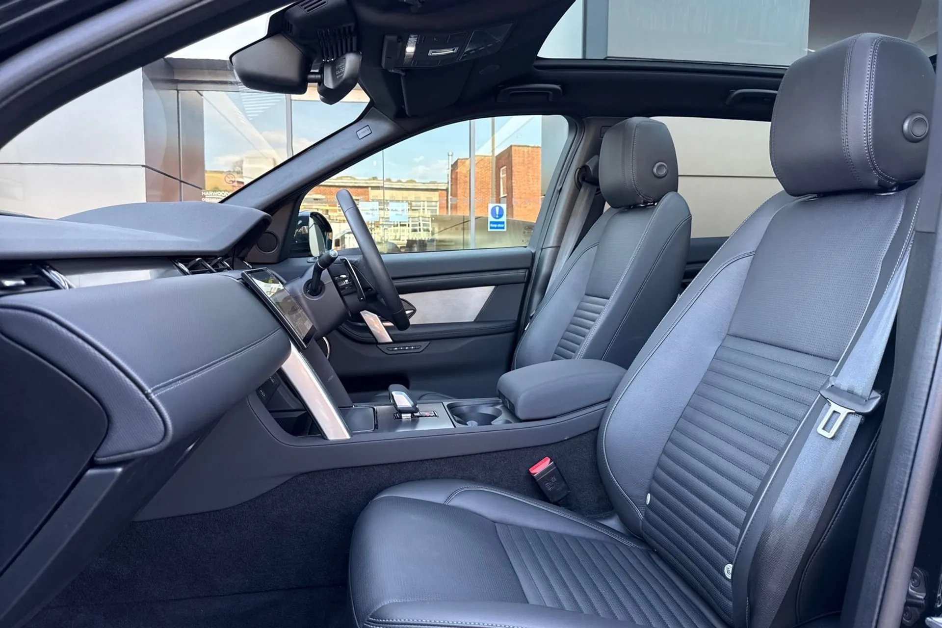 LAND ROVER DISCOVERY SPORT thumbnail image number 44