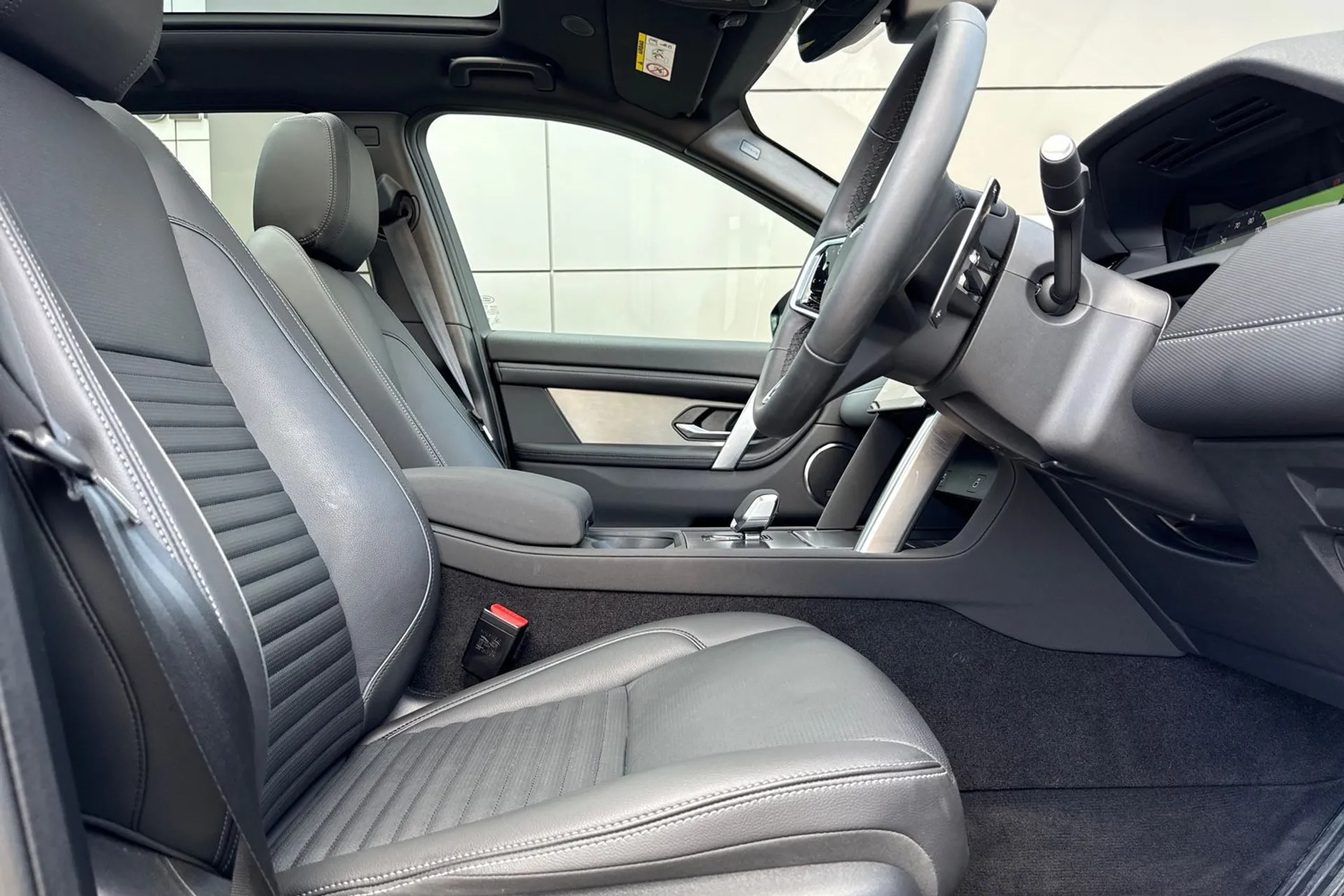 LAND ROVER DISCOVERY SPORT thumbnail image number 14