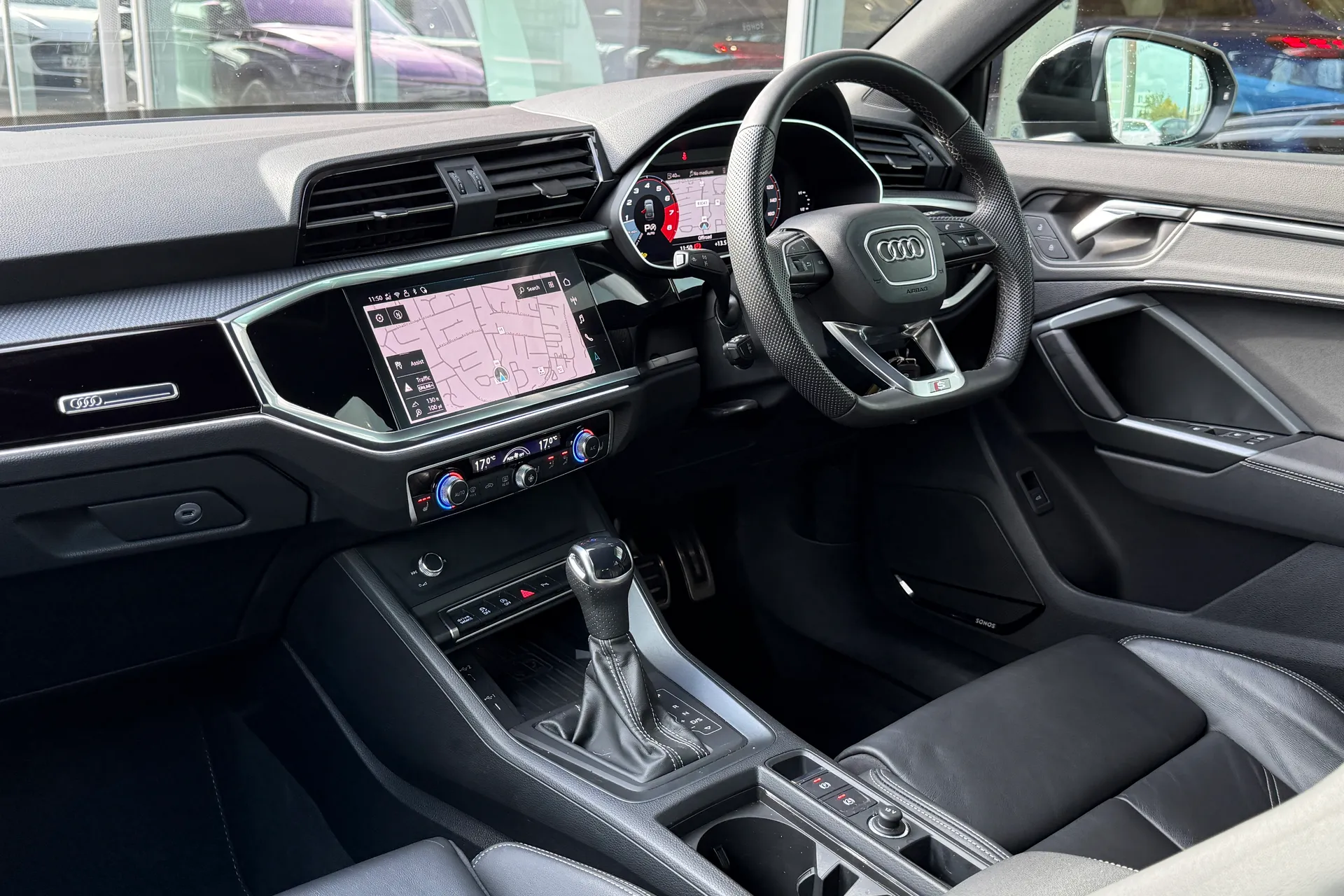 Audi Q3 thumbnail image number 44