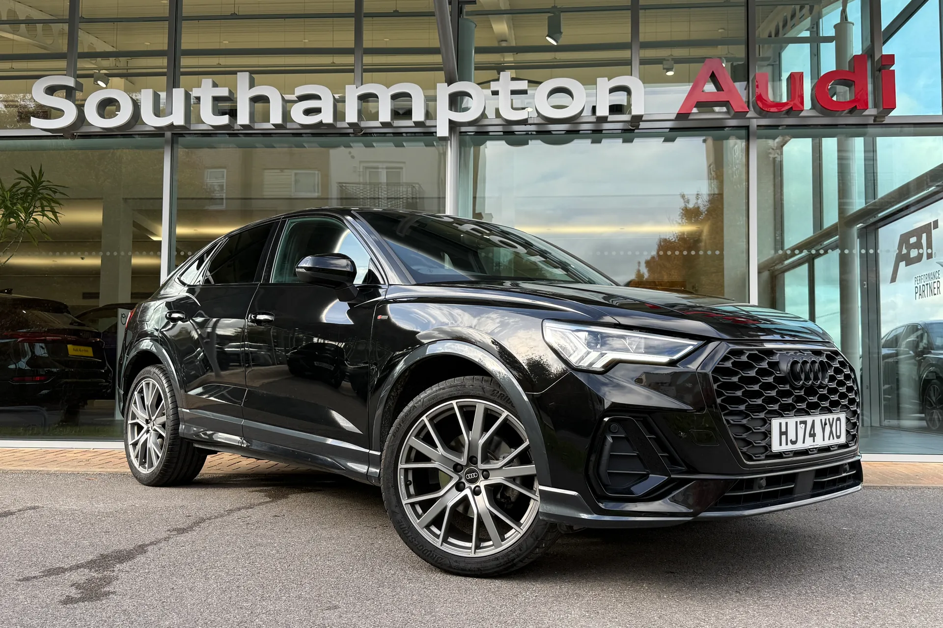 Audi Q3 focused image
