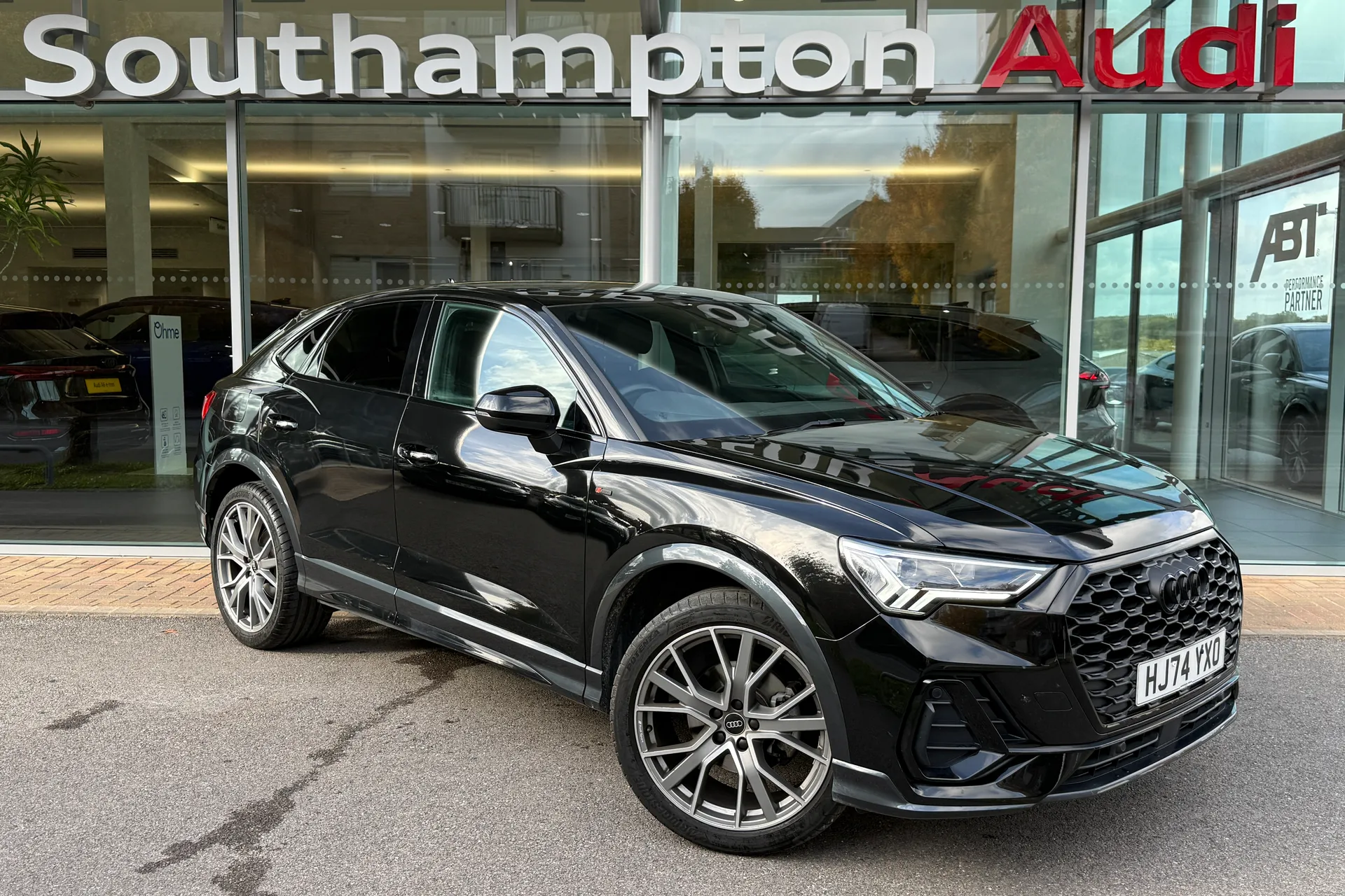 Audi Q3 thumbnail image number 52