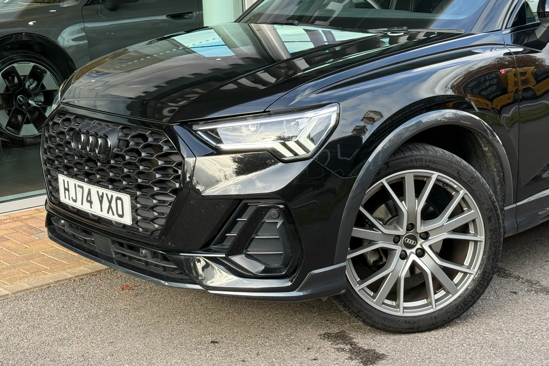Audi Q3 thumbnail image number 49