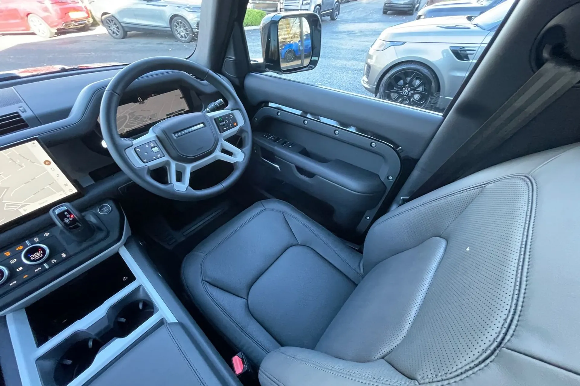 LAND ROVER DEFENDER thumbnail image number 14