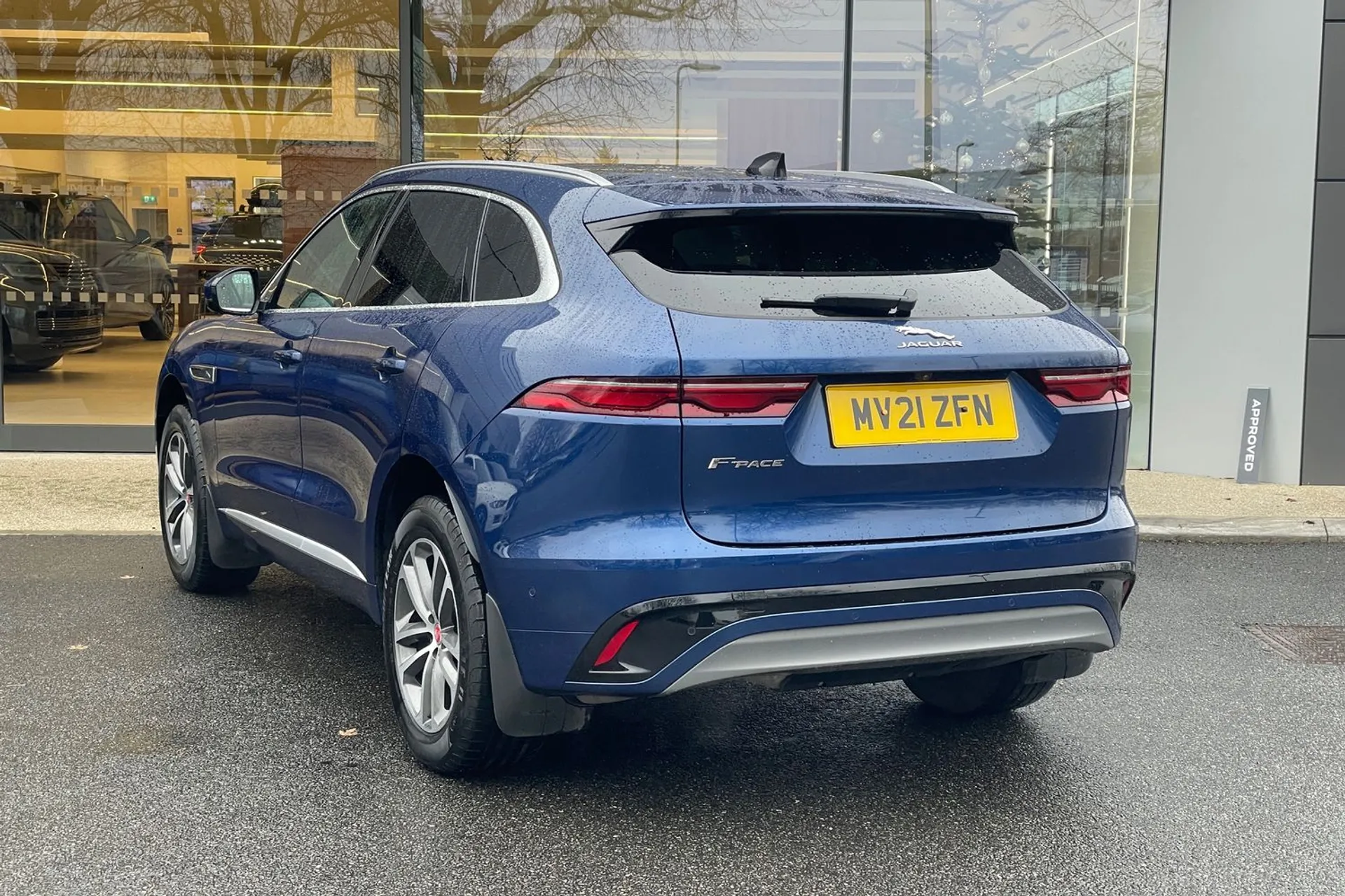 Jaguar F-PACE thumbnail image number 64