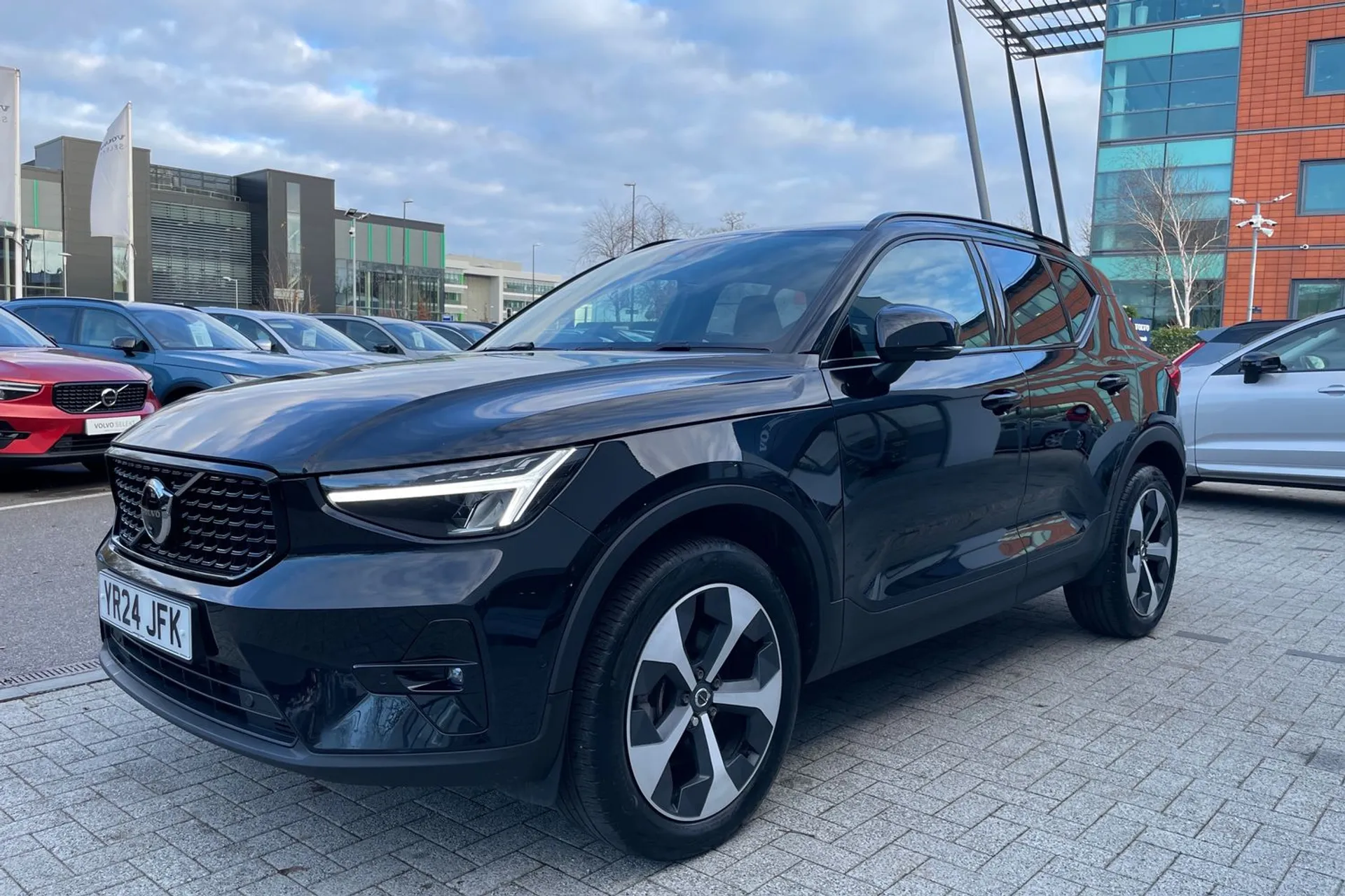 Volvo XC40 thumbnail image number 11