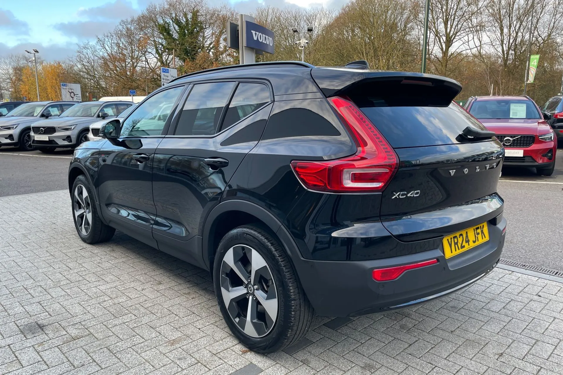 Volvo XC40 thumbnail image number 9