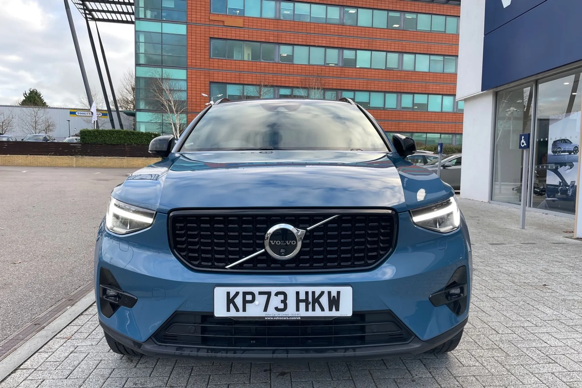 Volvo XC40 thumbnail image number 12