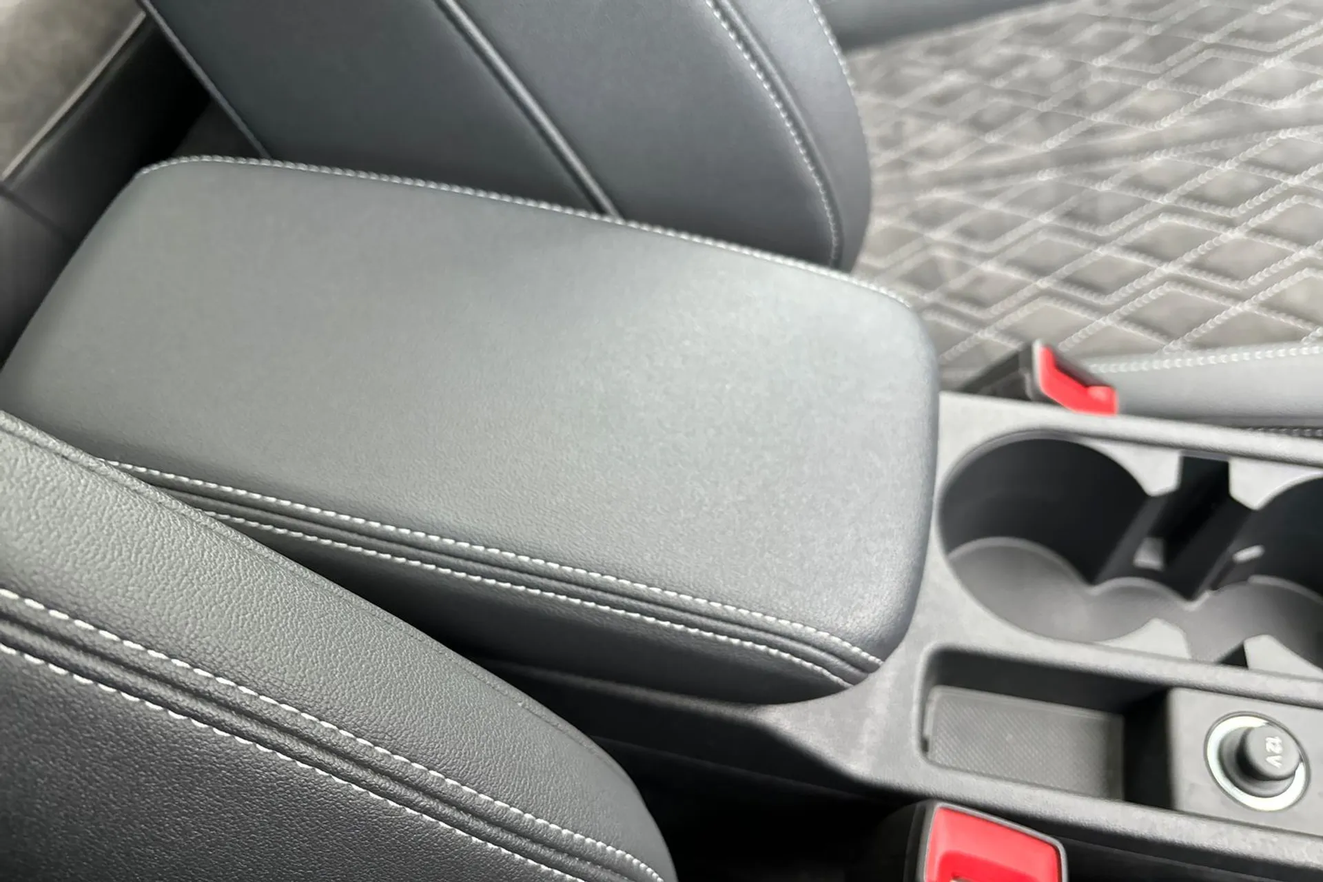 Audi A3 thumbnail image number 41