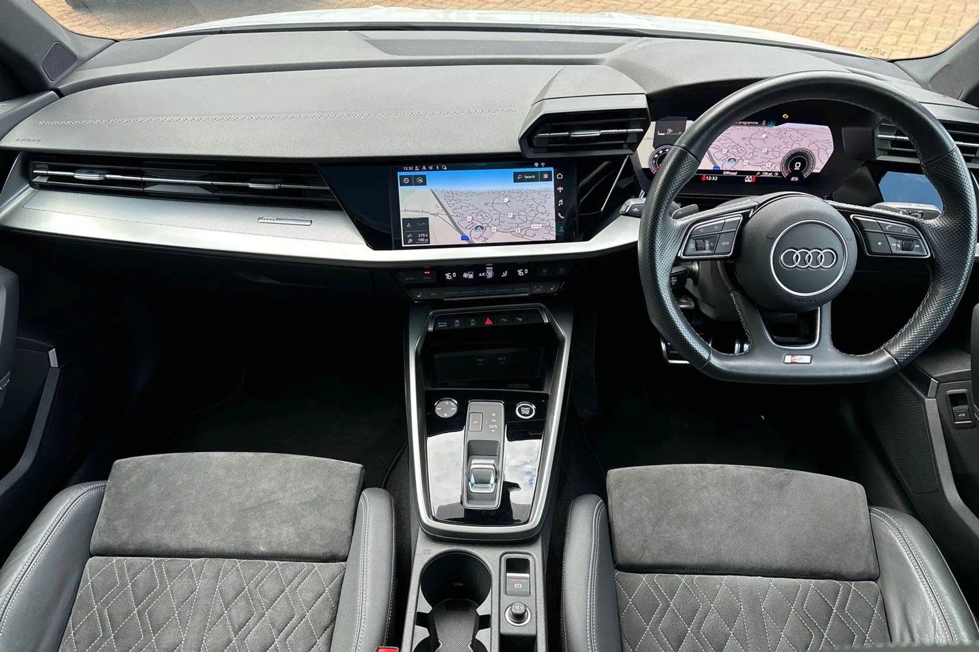 Audi A3 thumbnail image number 32
