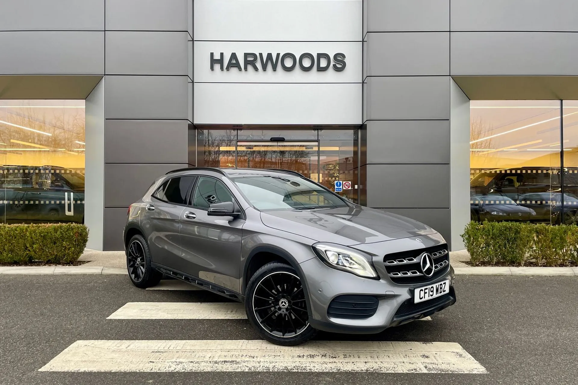 MERCEDES-BENZ GLA focused image