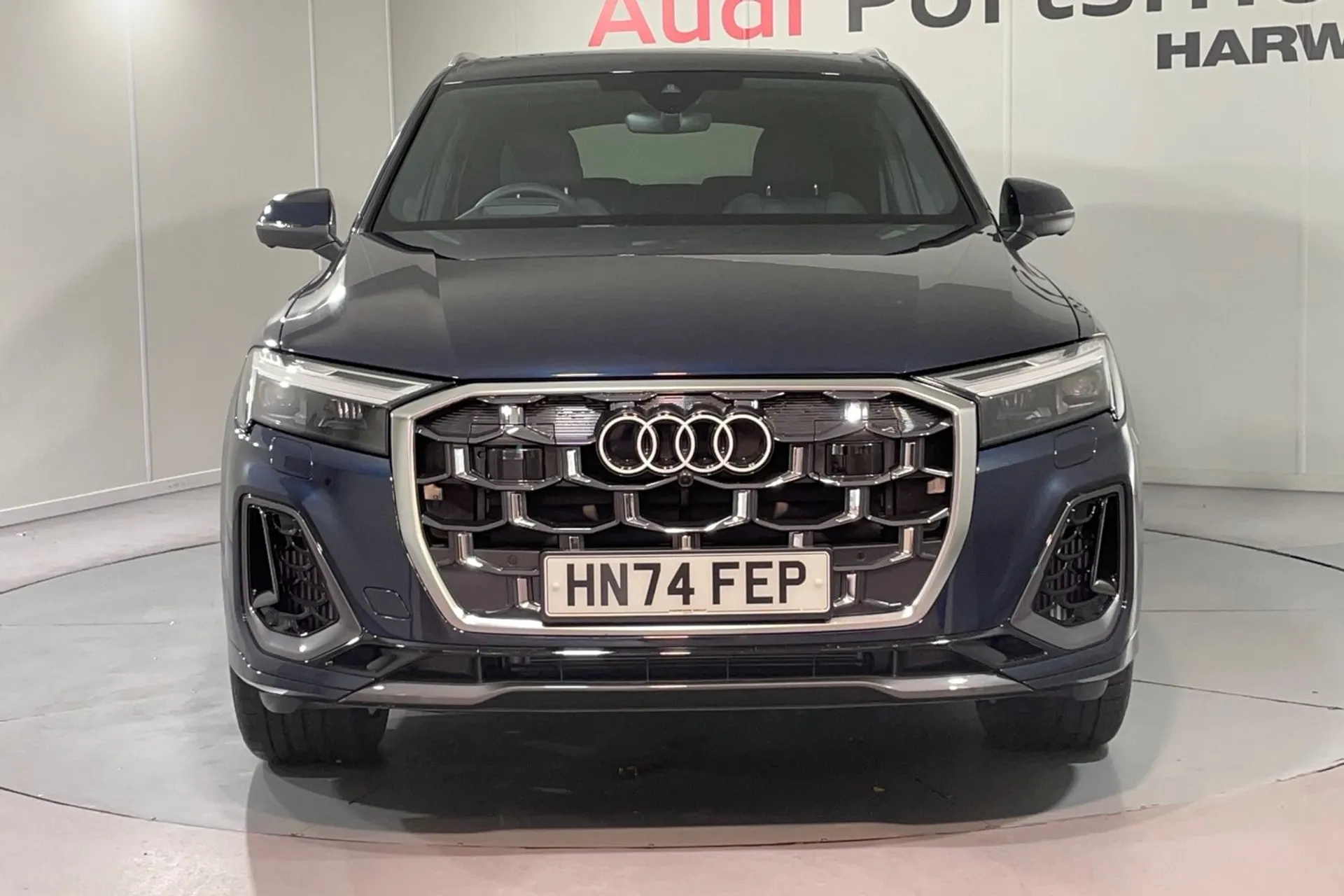 Audi Q7 thumbnail image number 7