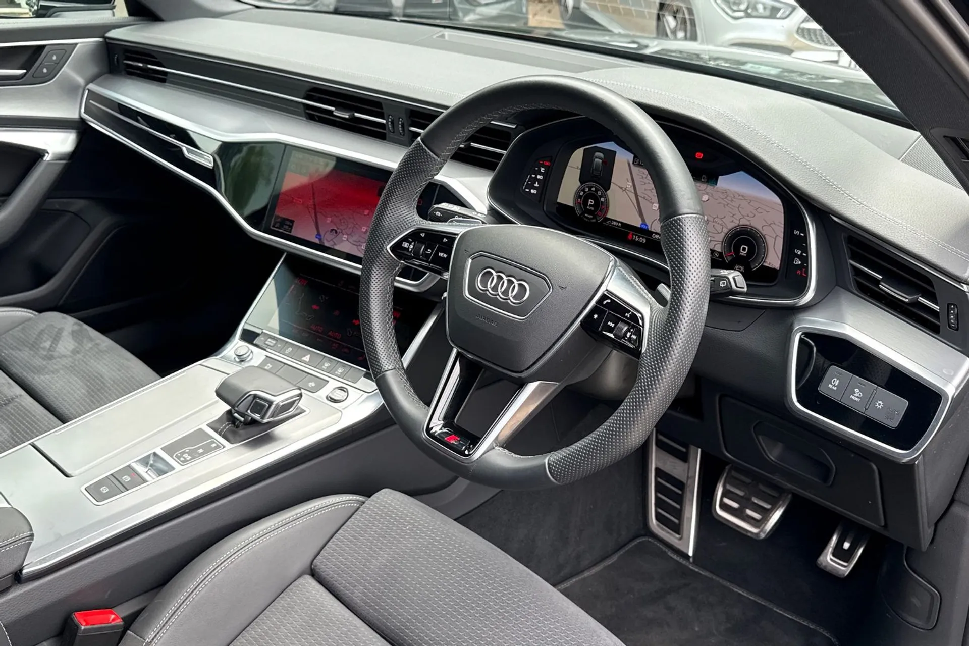 Audi A6 thumbnail image number 25