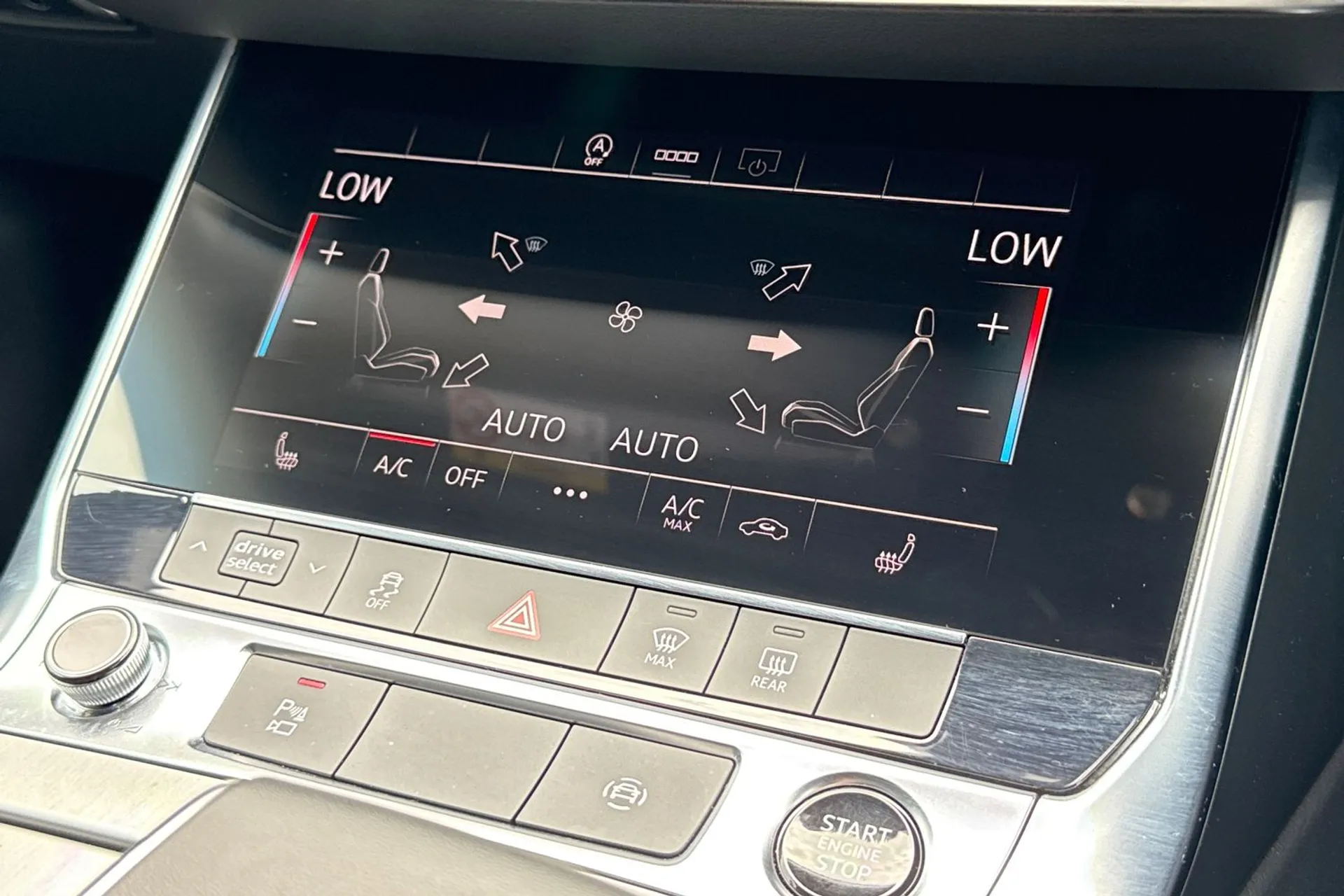 Audi A6 thumbnail image number 38