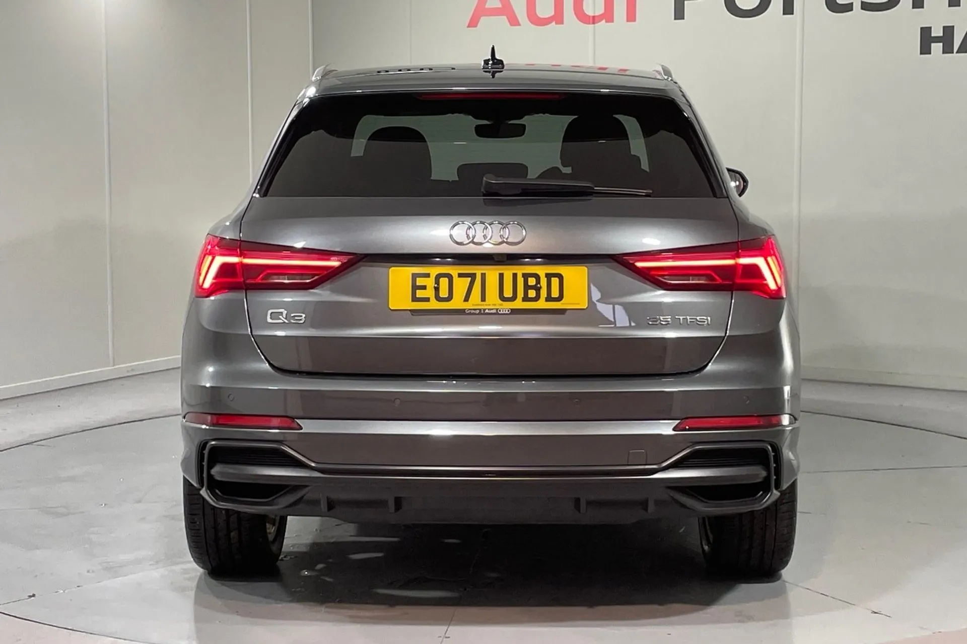 Audi Q3 thumbnail image number 7