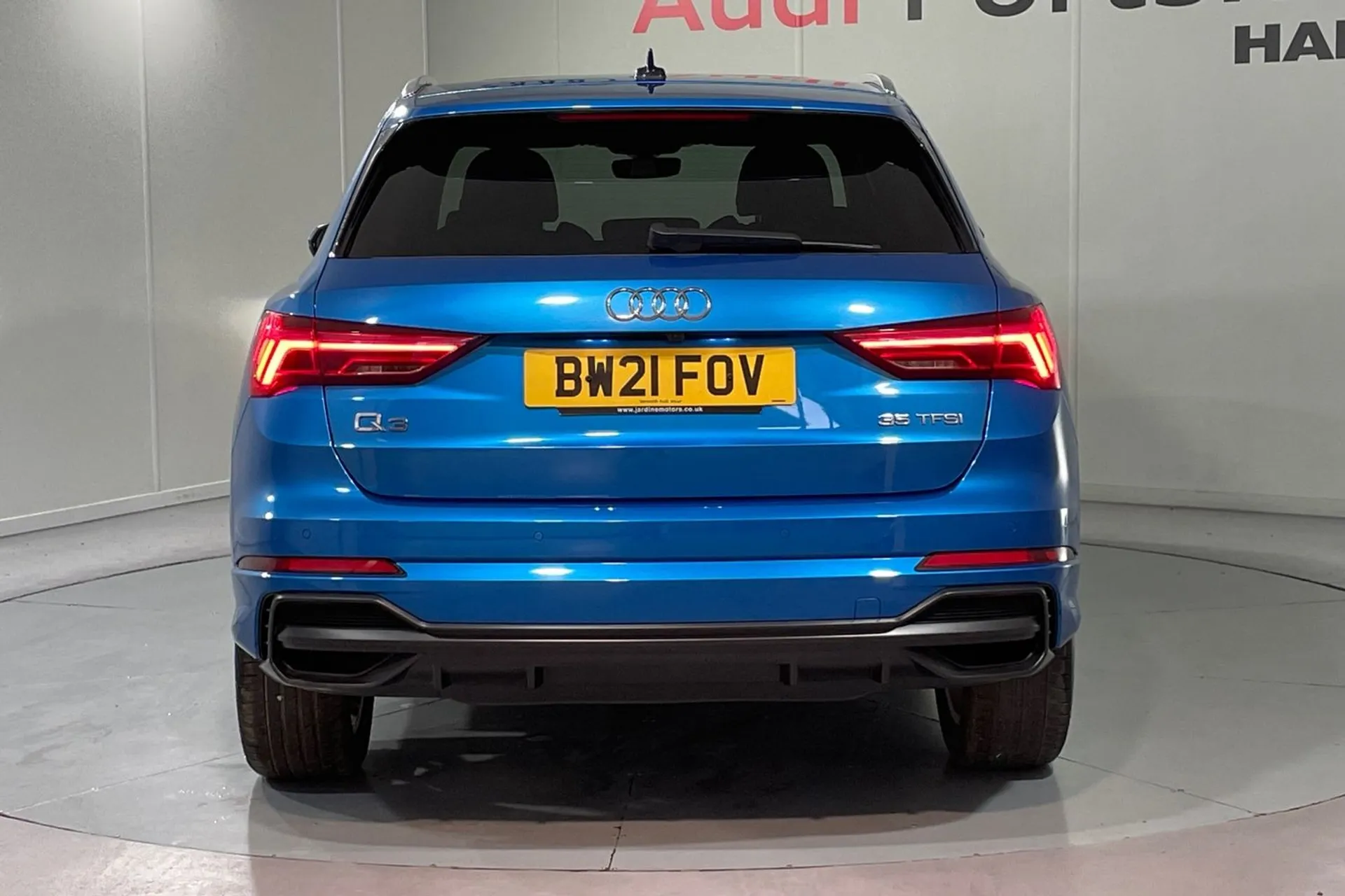 Audi Q3 thumbnail image number 7